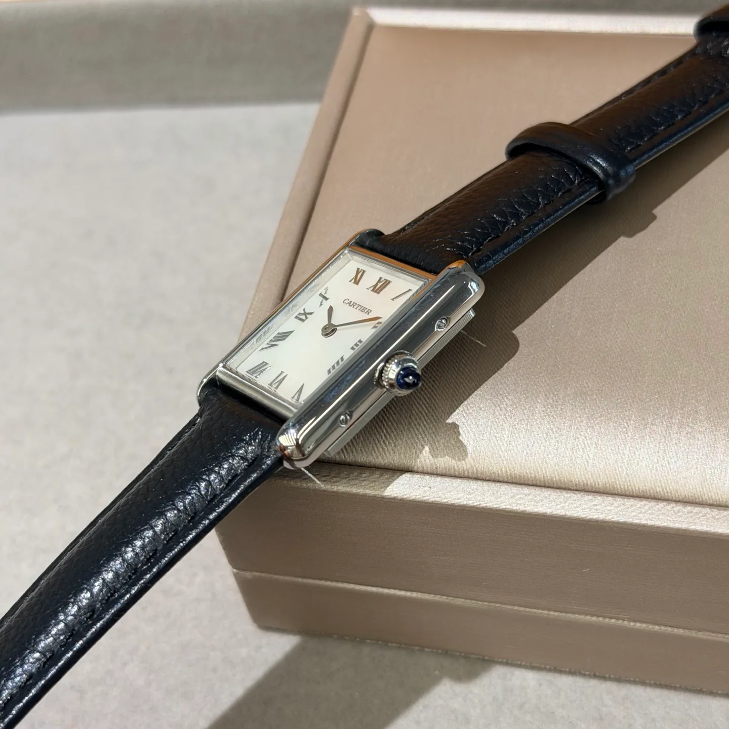 Women's Watches CARTIER 18362048