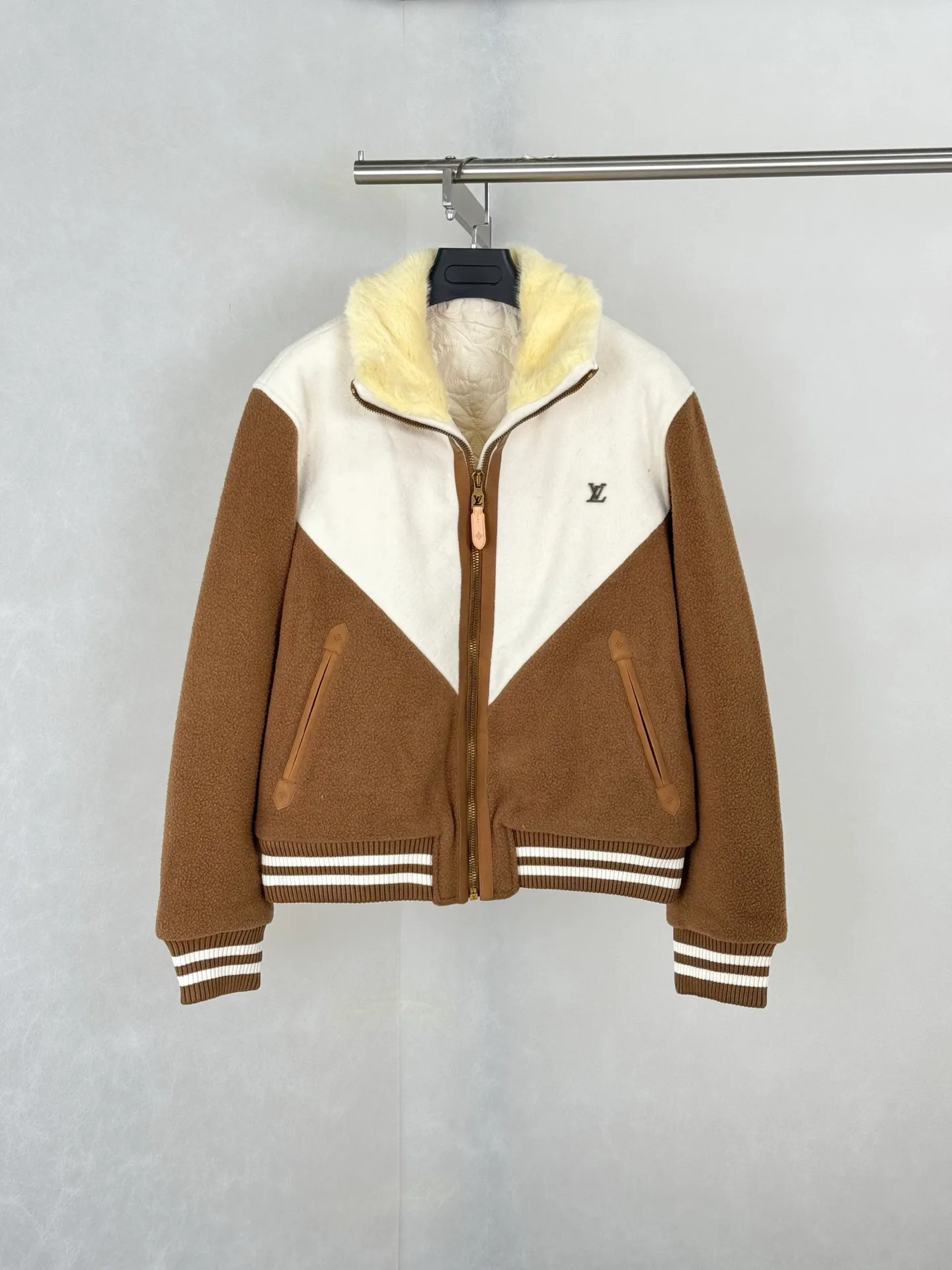 Куртки И Пуховики Мужские Louis Vuitton 18645181
