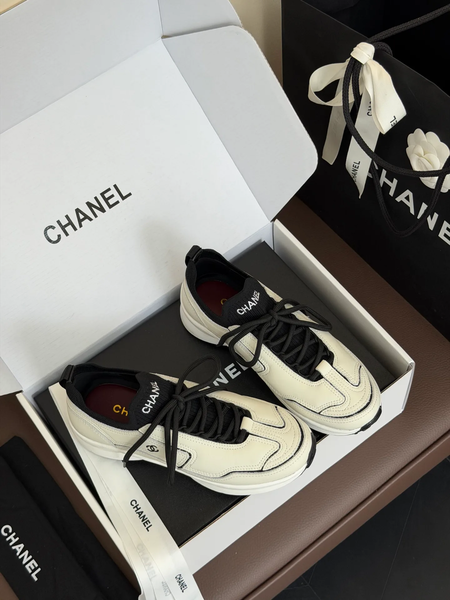 Women's Sneakers CHANEL 18073583