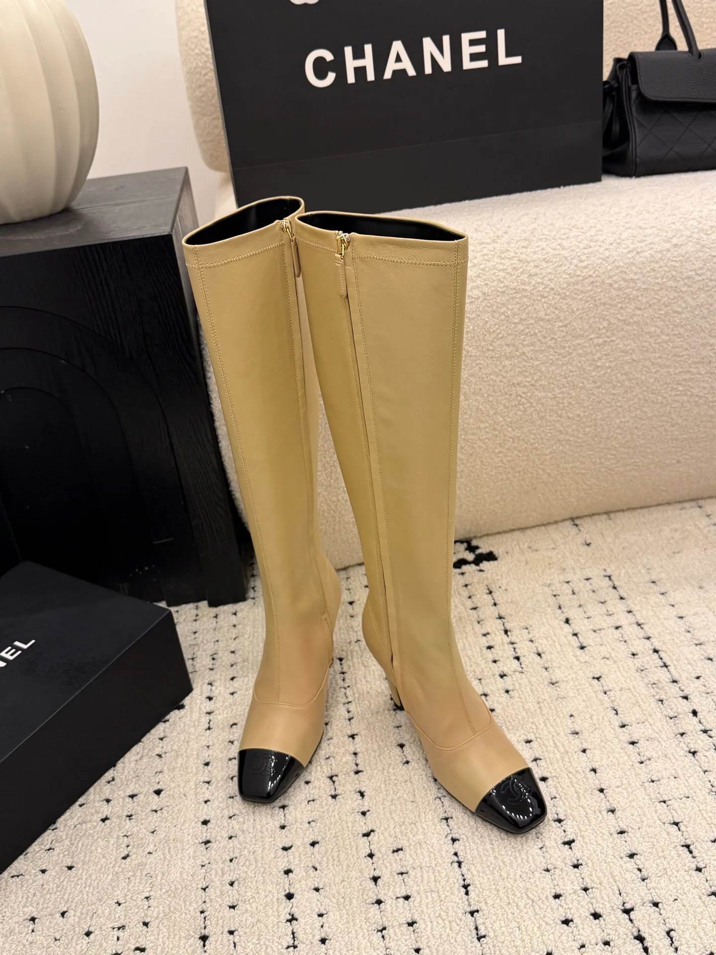 Women's Boots CHANEL 17981213