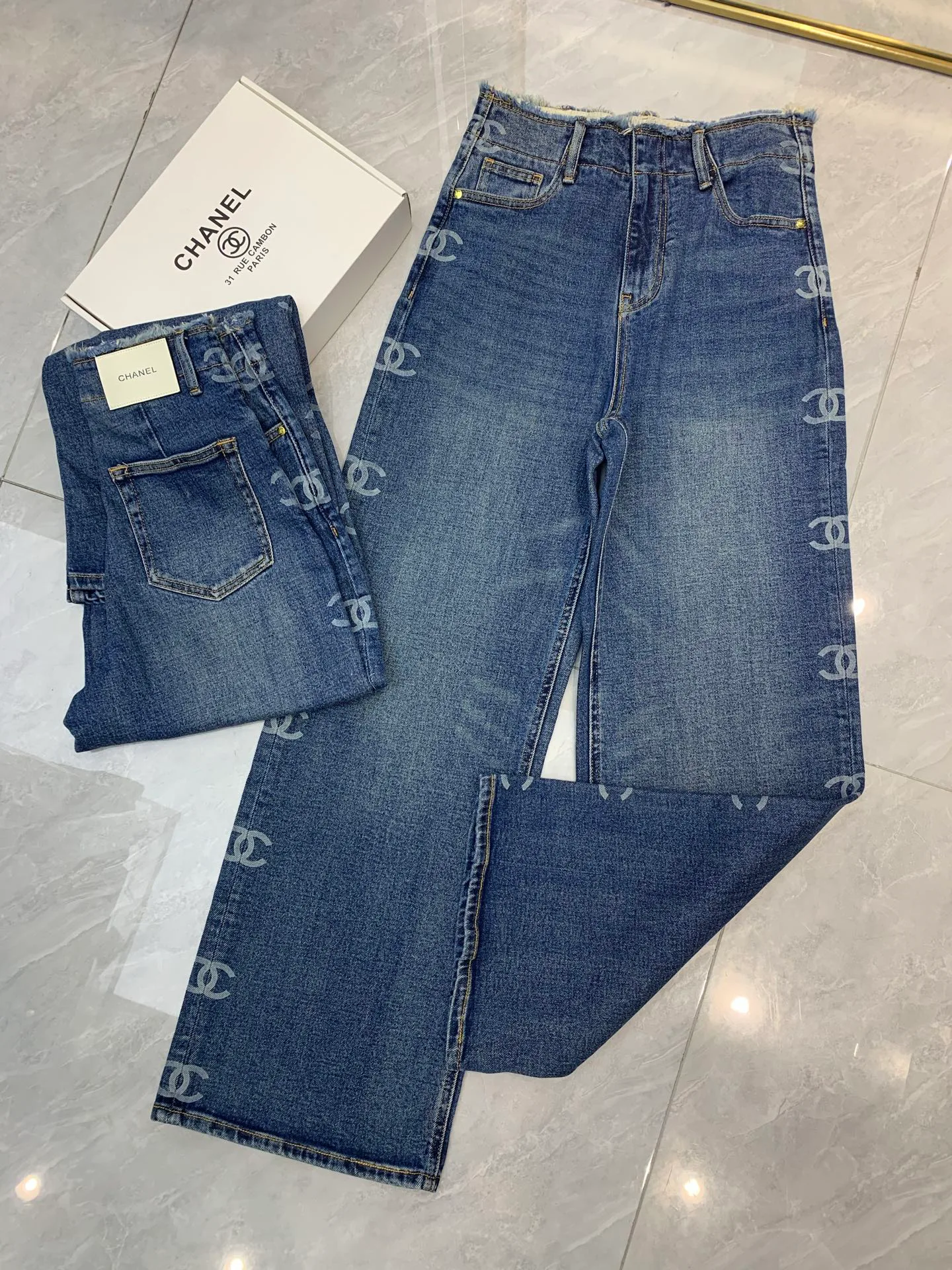 Women's Jeans CHANEL 18247052