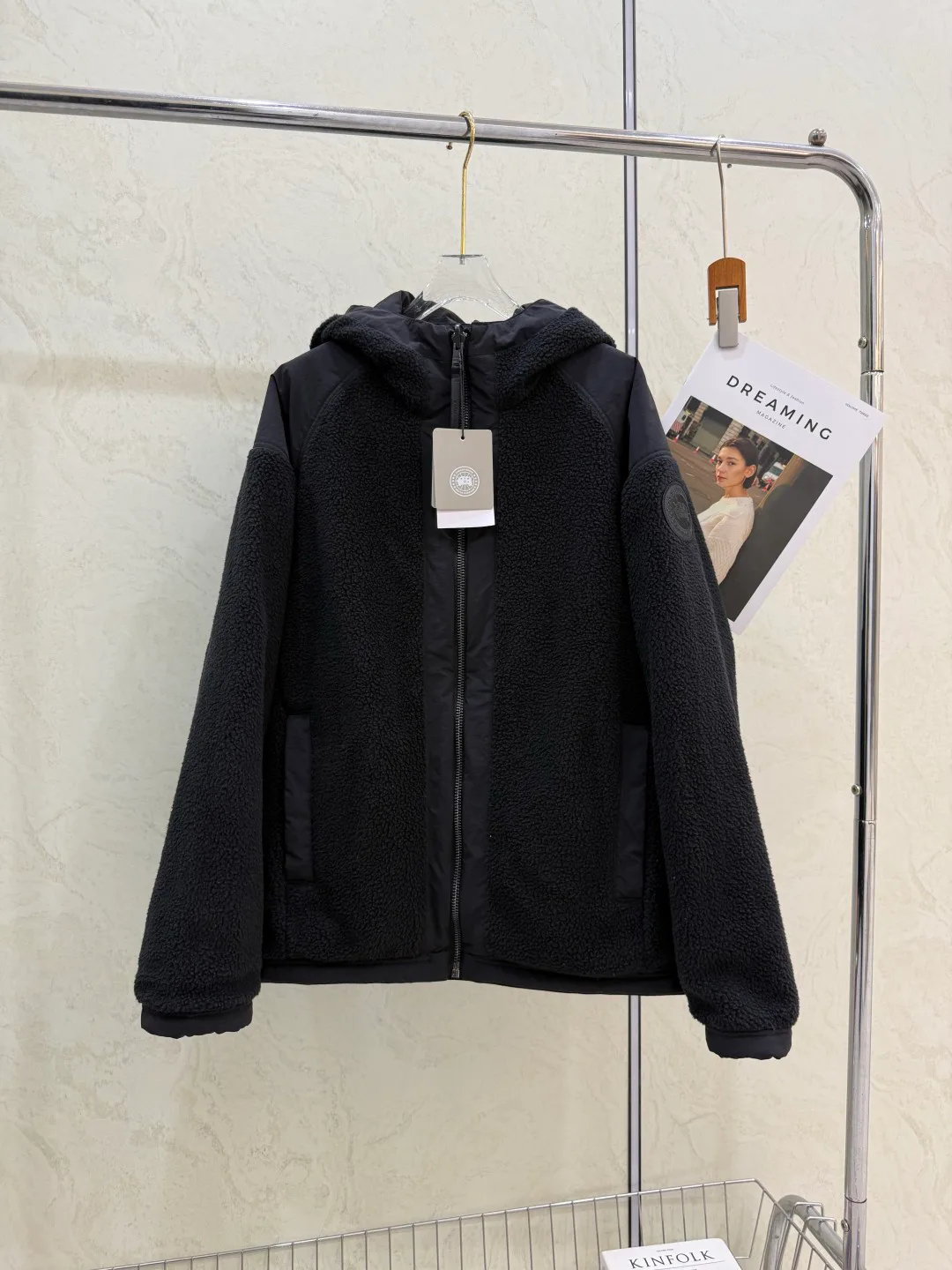 Куртки И Пуховики Мужские Canada Goose 18683817