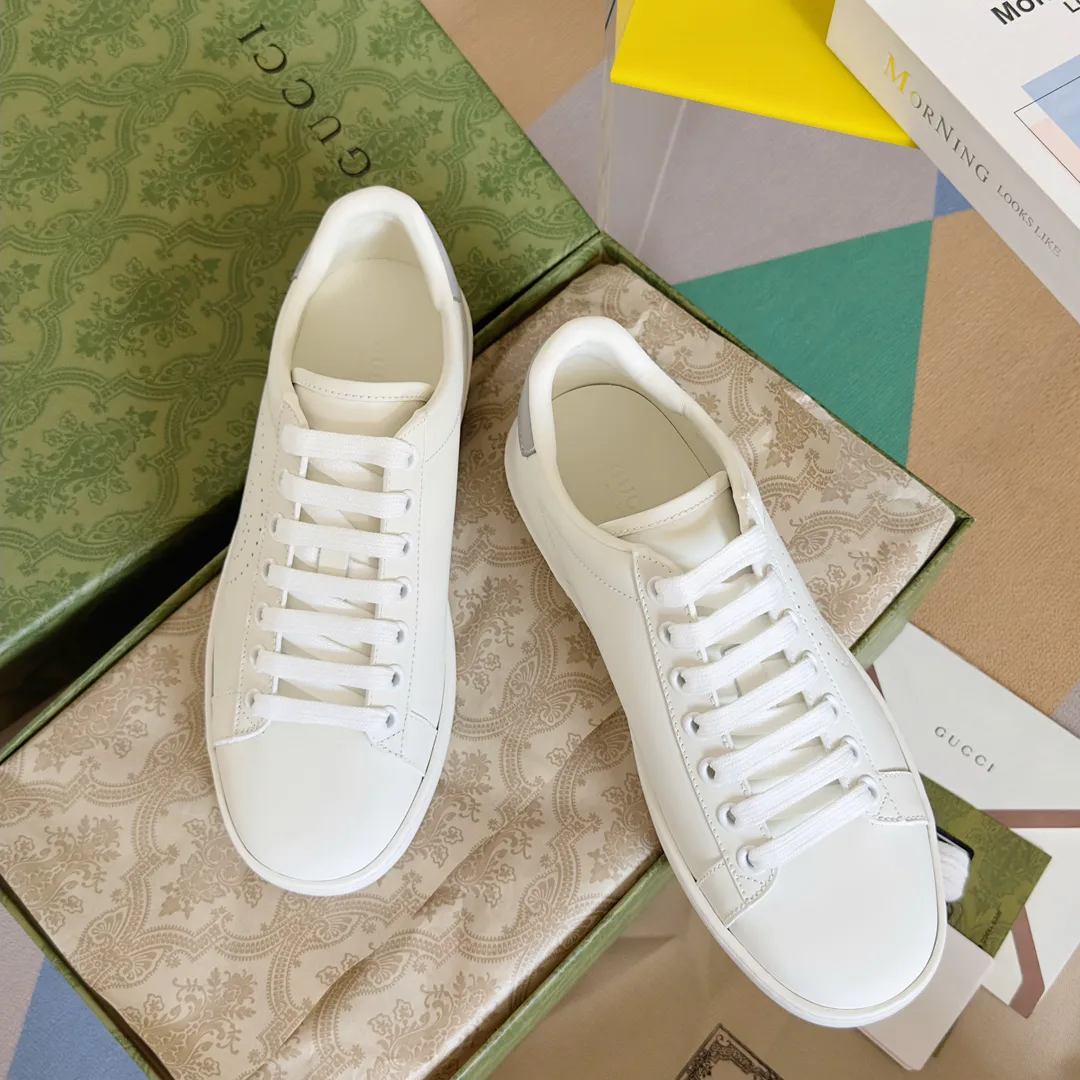 Women's Sneakers GUCCI 17620481