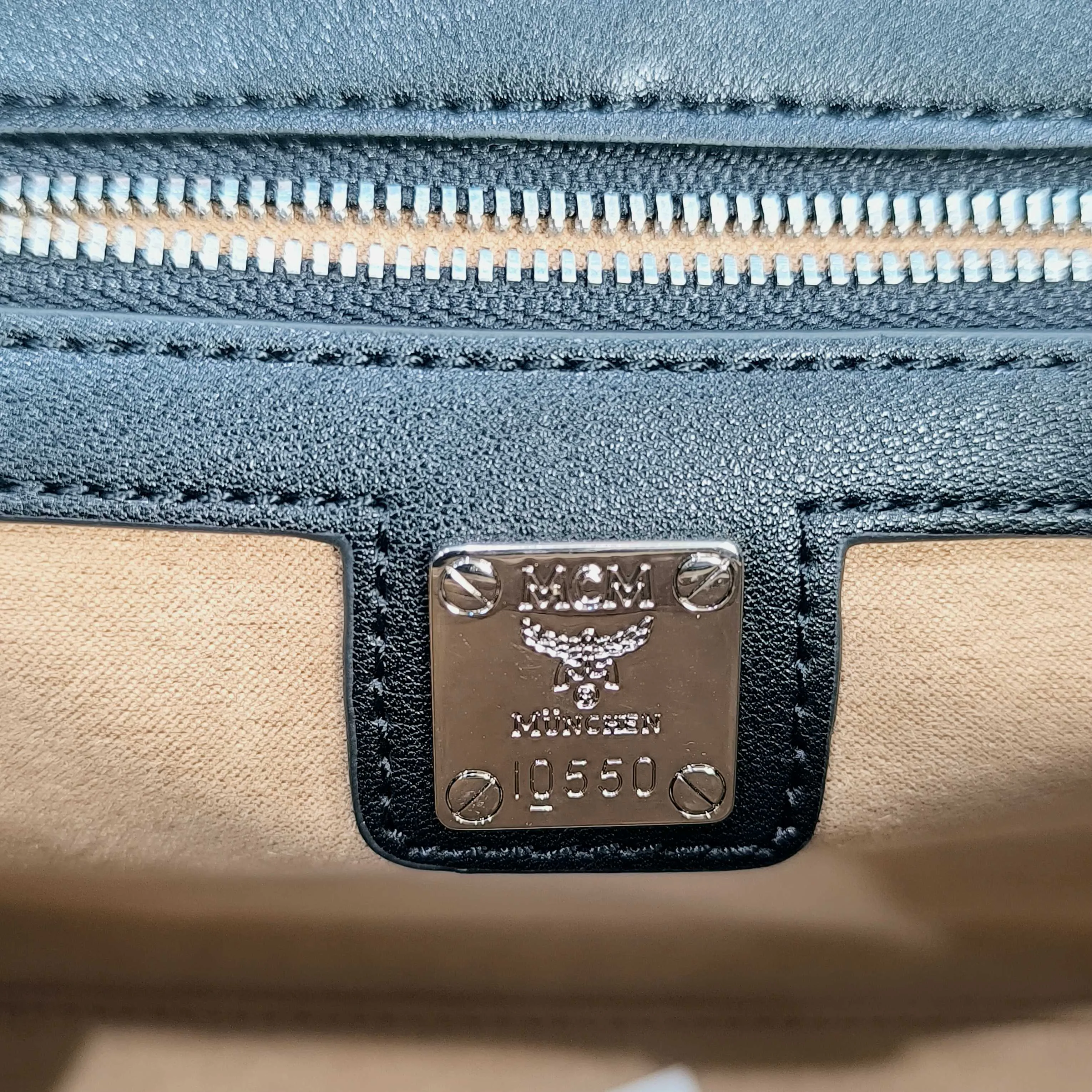 Women's Classic Handbags MCM 18223309