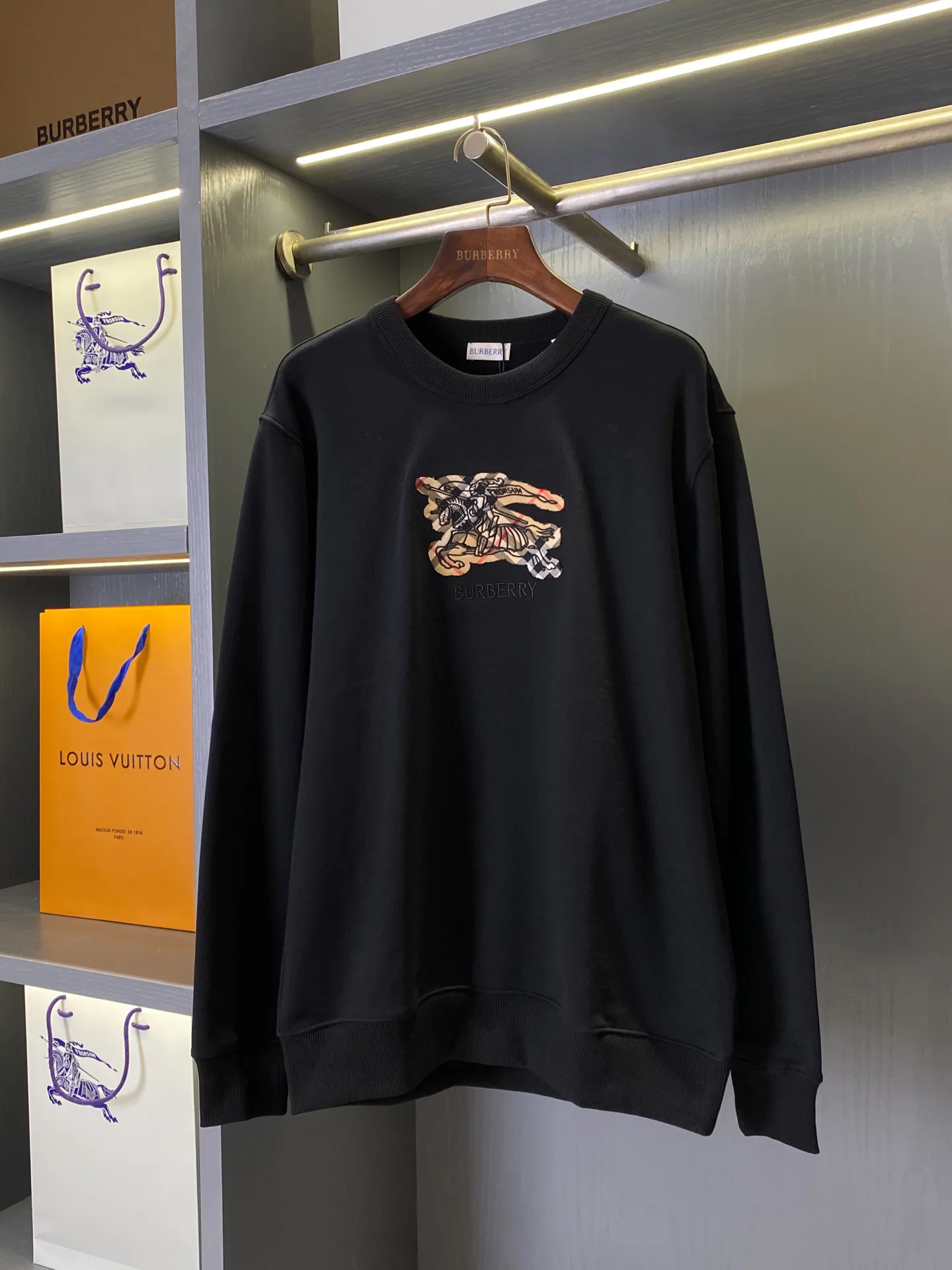 Women's Sweatshirts And Hoodies BURBERRY 18141399