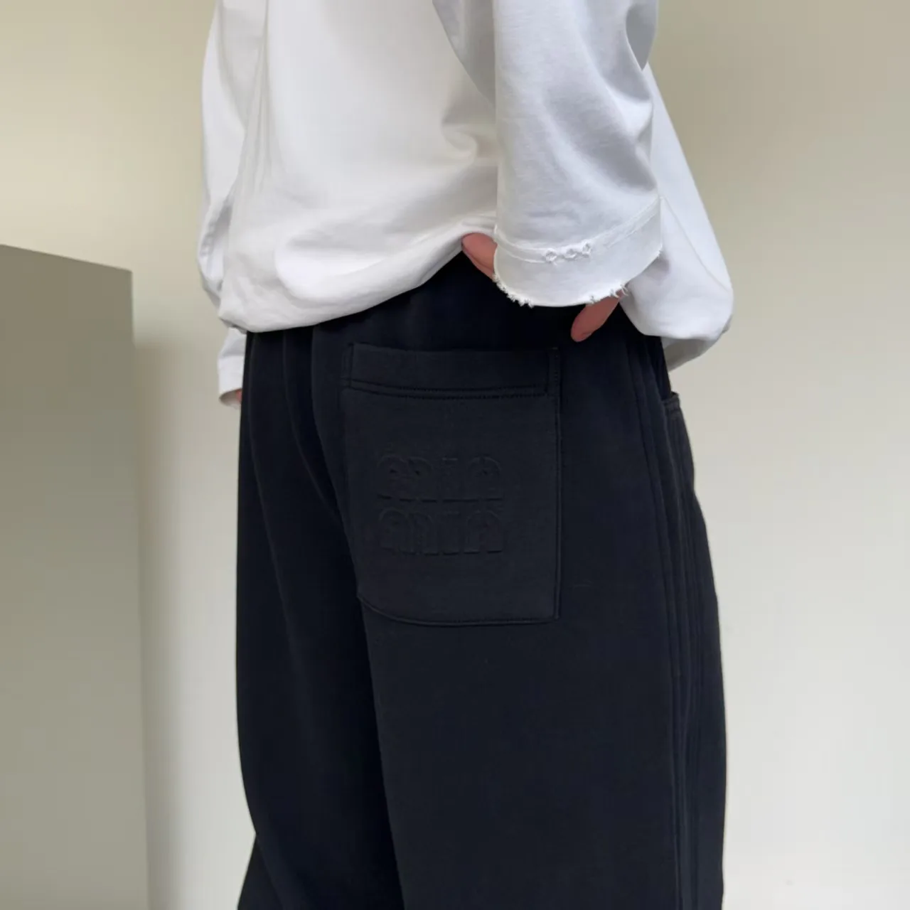 Women's Trousers MIU MIU 18178319