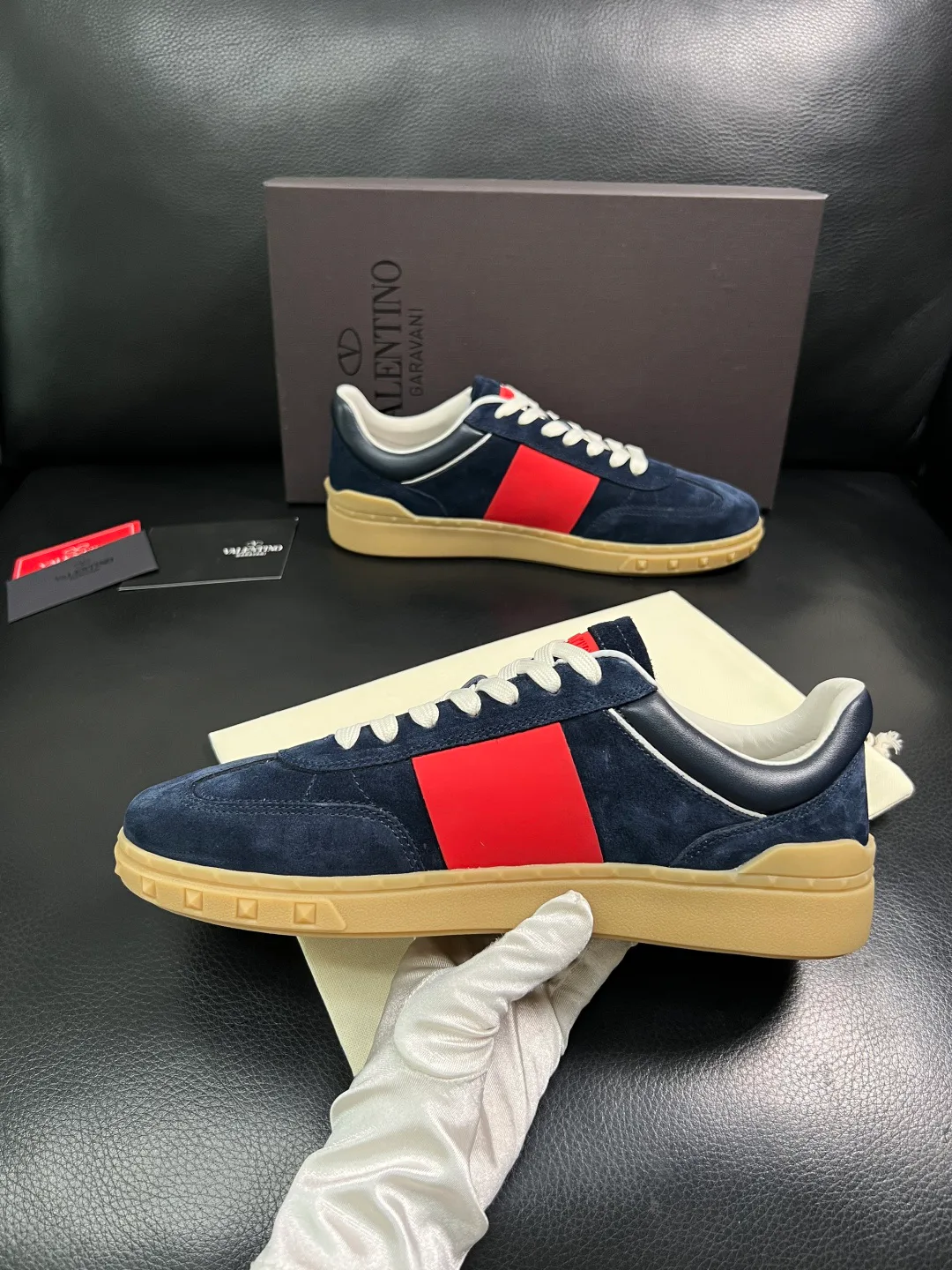 Women's Sneakers VALENTINO 17093910