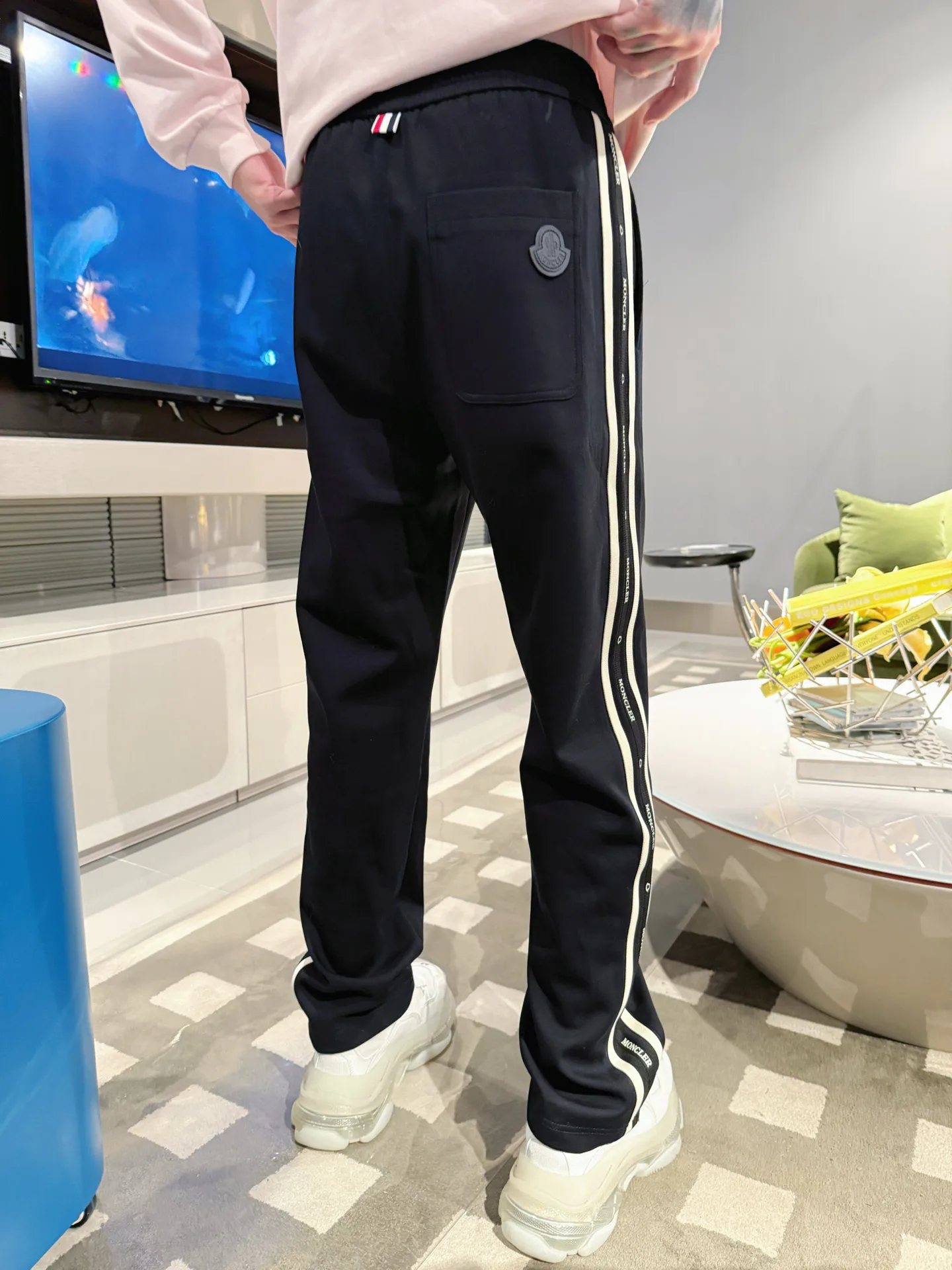 Men's Trousers MONCLER 18499668