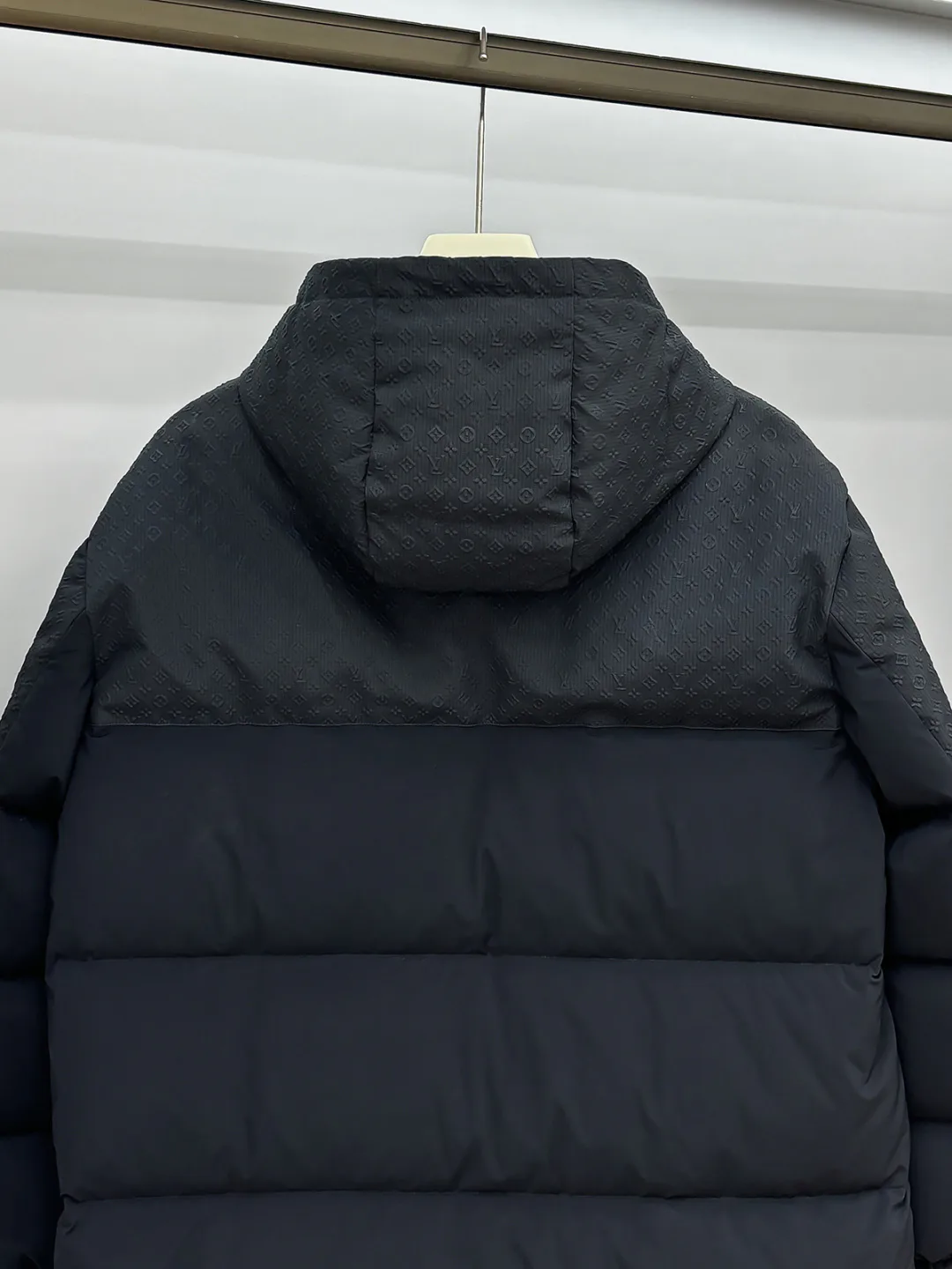 Men's Jackets And Down Jackets LOUIS VUITTON 18295887