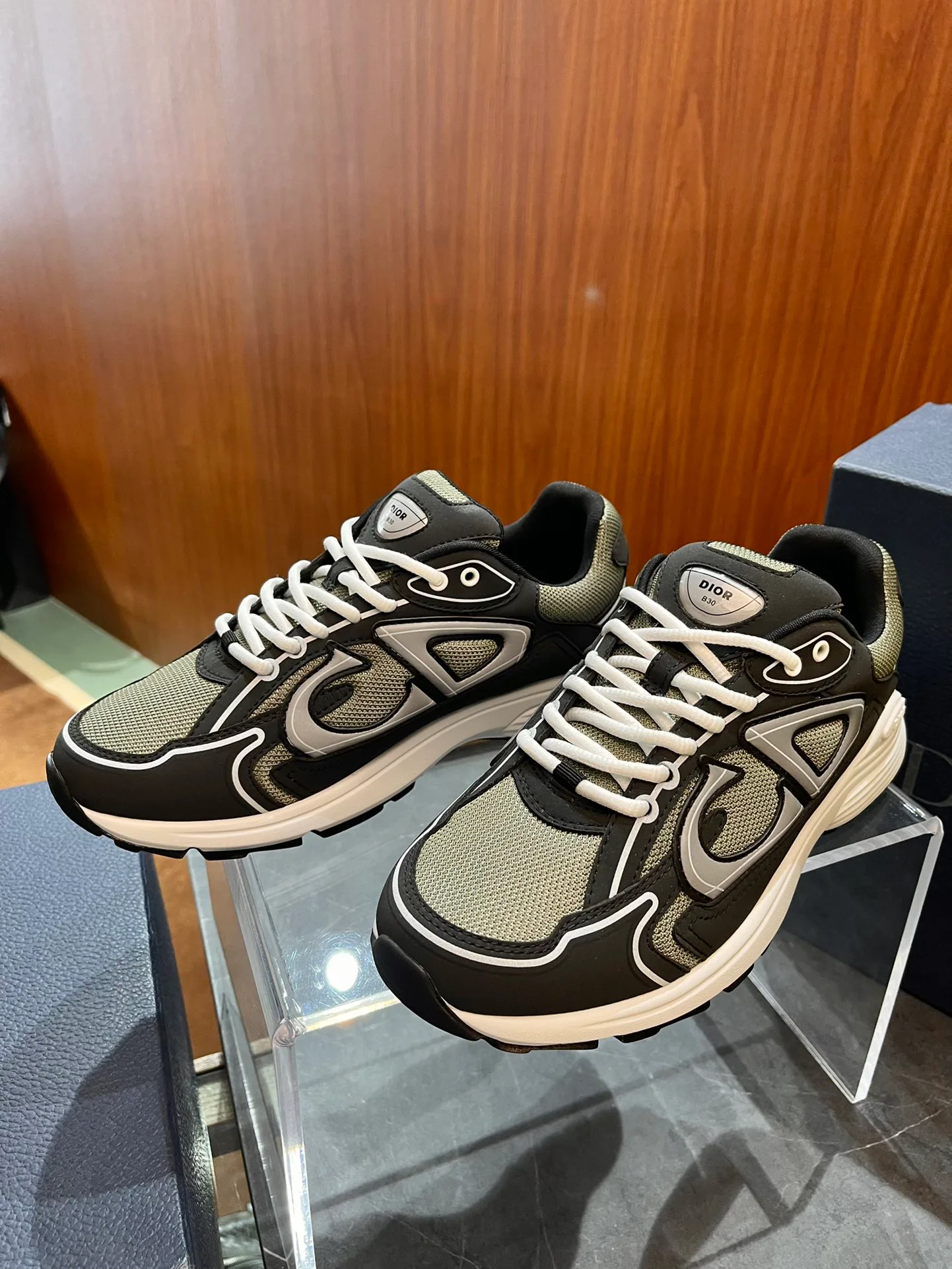 Women's Sneakers CHRISTIAN DIOR 17891264