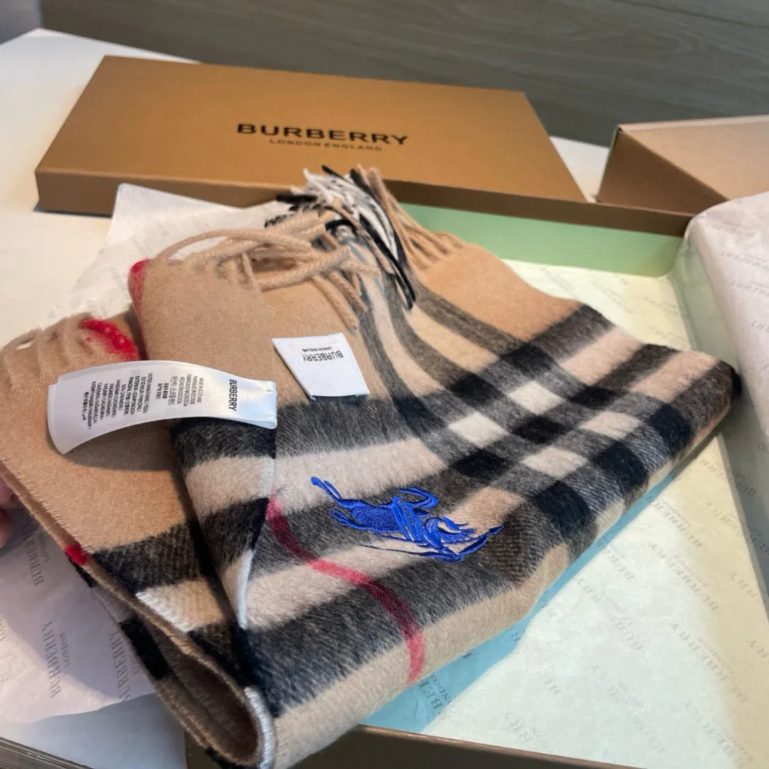 Scarves BURBERRY 18449891