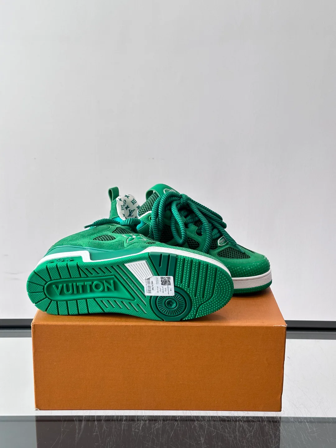 Women's Sneakers LOUIS VUITTON 17588546