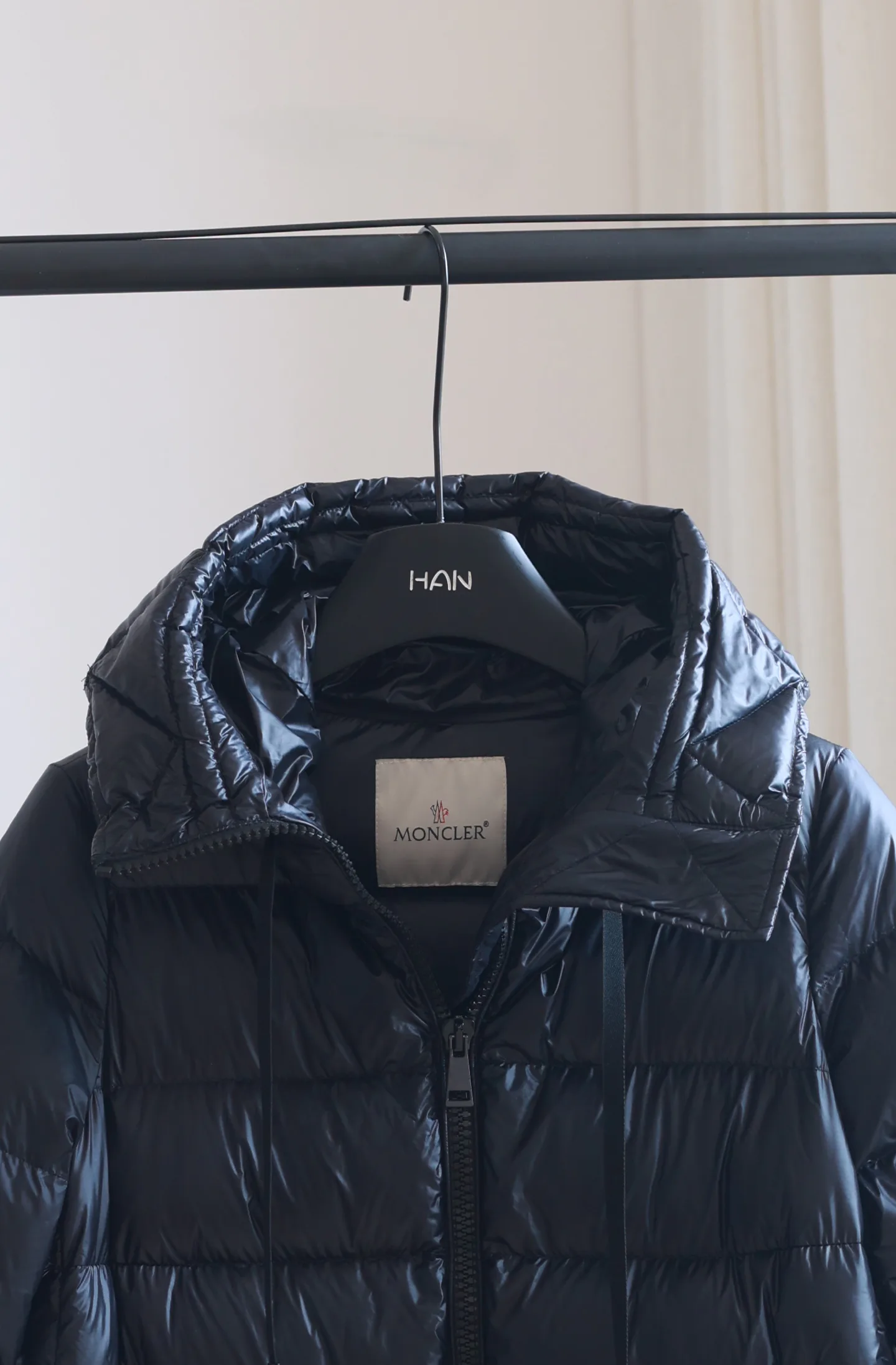 Women's Jackets And Down Jackets MONCLER 18184498
