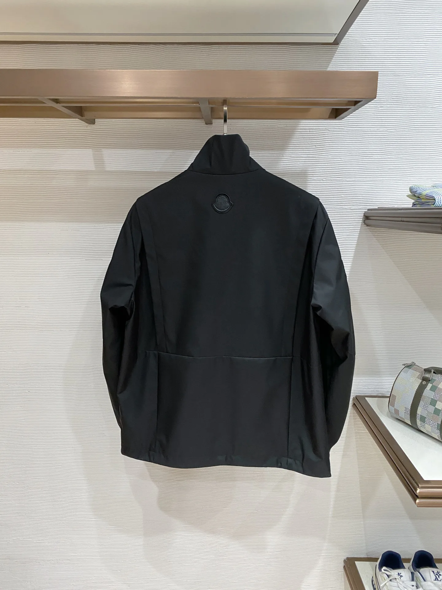 Men's Jackets And Down Jackets MONCLER 18510163