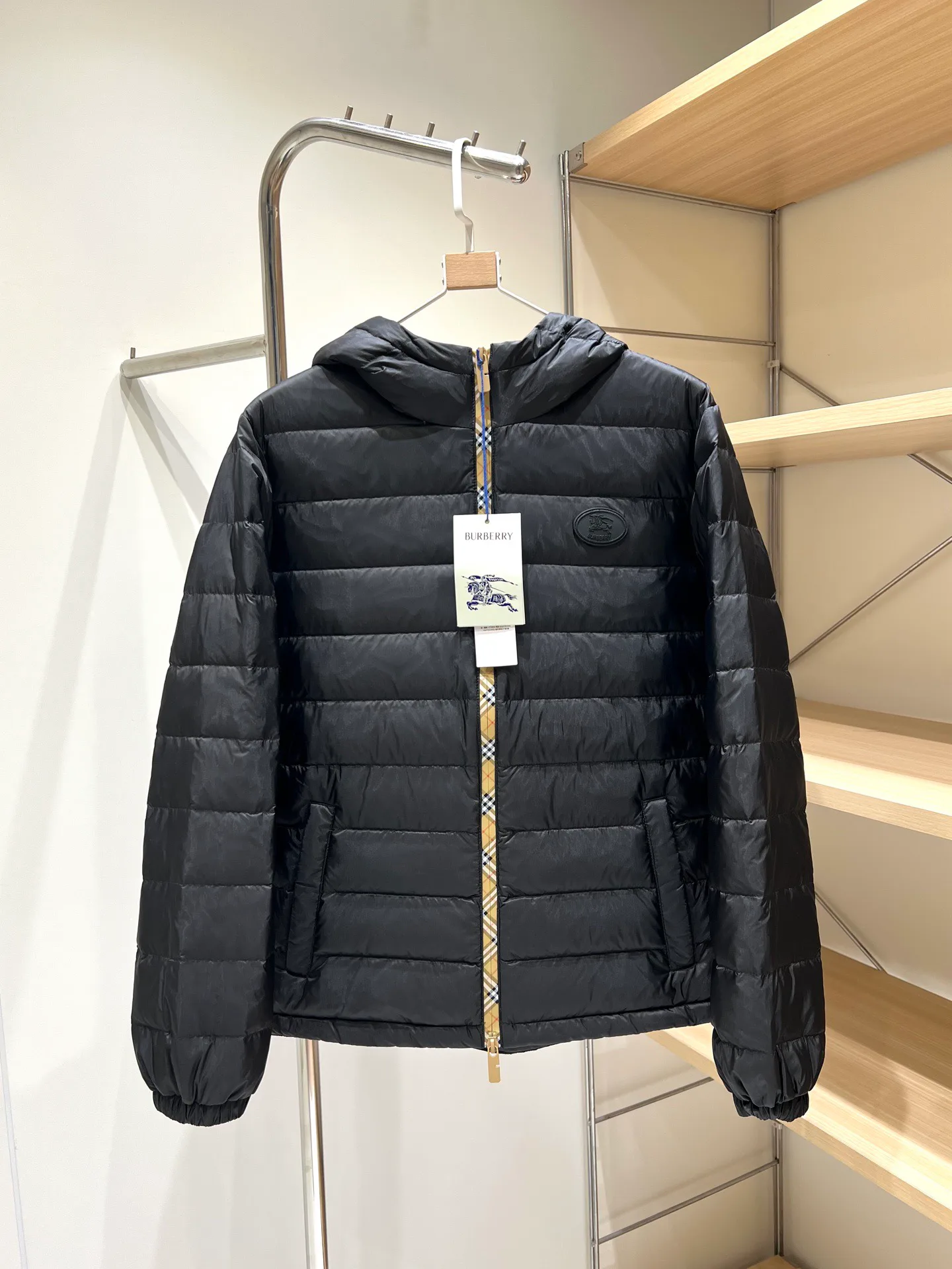 Women's Jackets And Down Jackets BURBERRY 18110899