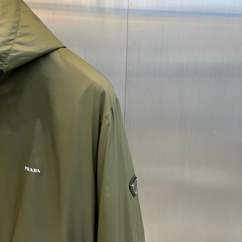 Women's Jackets And Down Jackets PRADA 18416757
