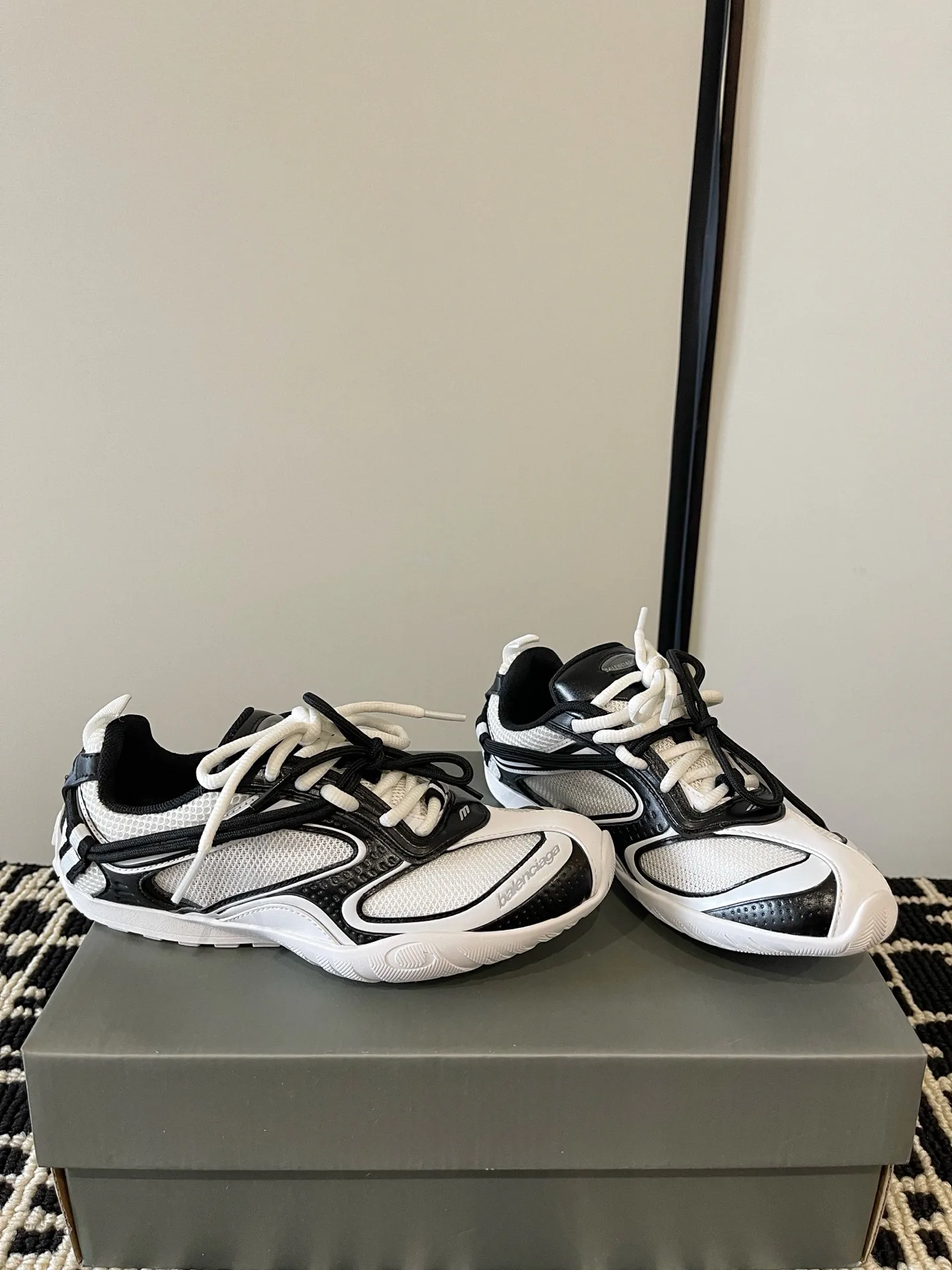 Women's Sneakers BALENCIAGA 18386309