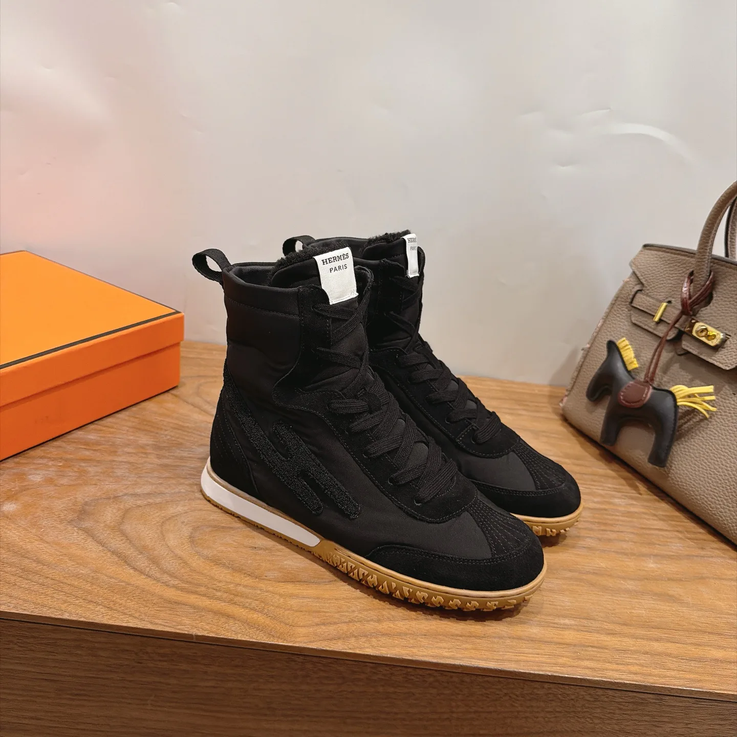 Women's Sneakers HERMES 17935235