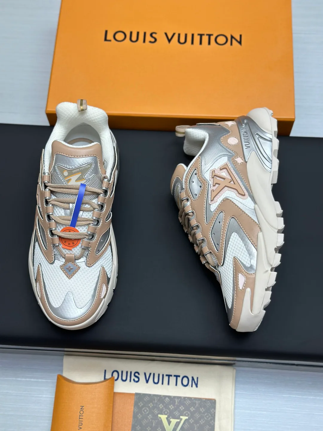 Men's Sneakers LOUIS VUITTON 18211993
