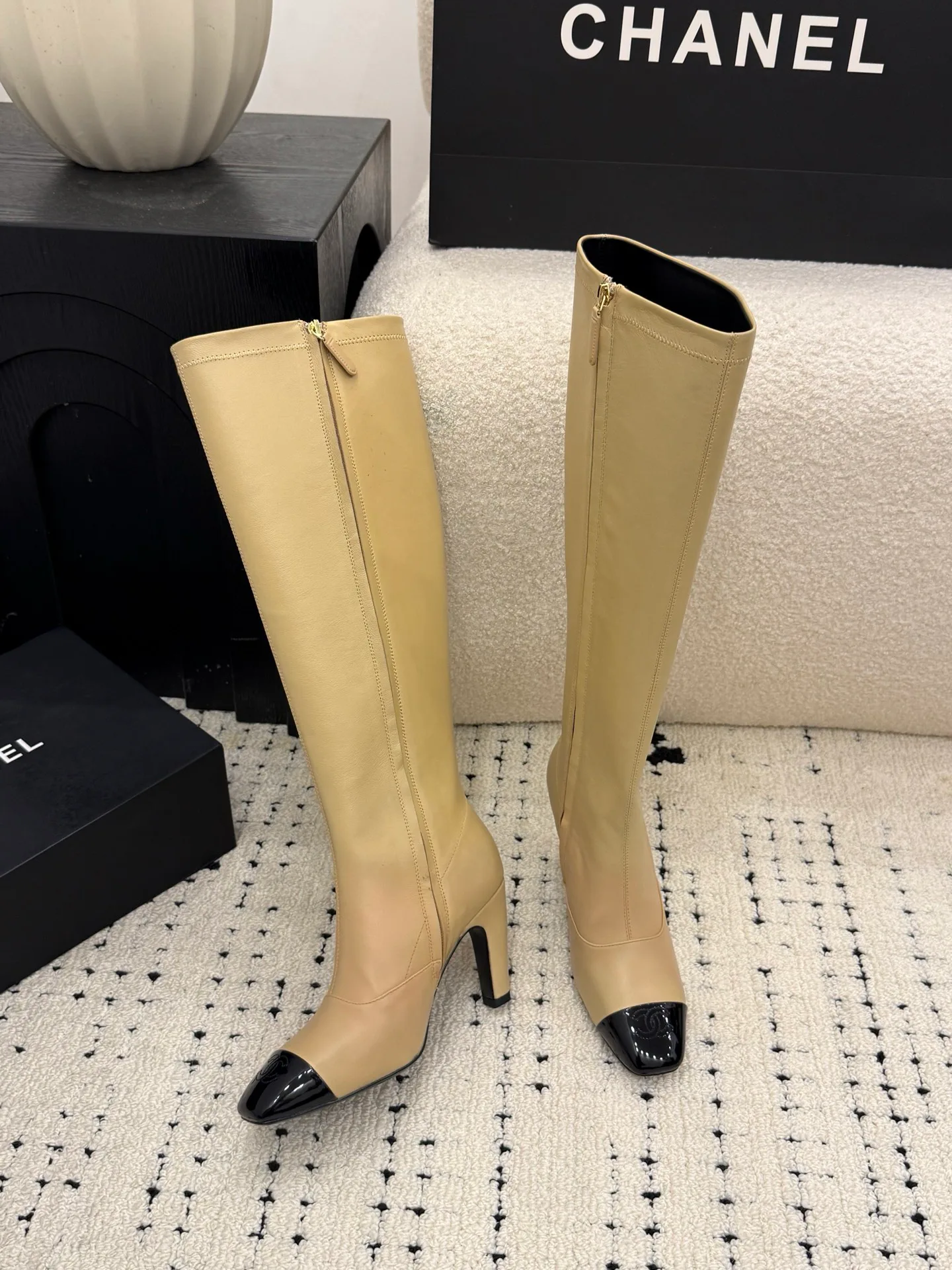 Women's Boots CHANEL 17981213