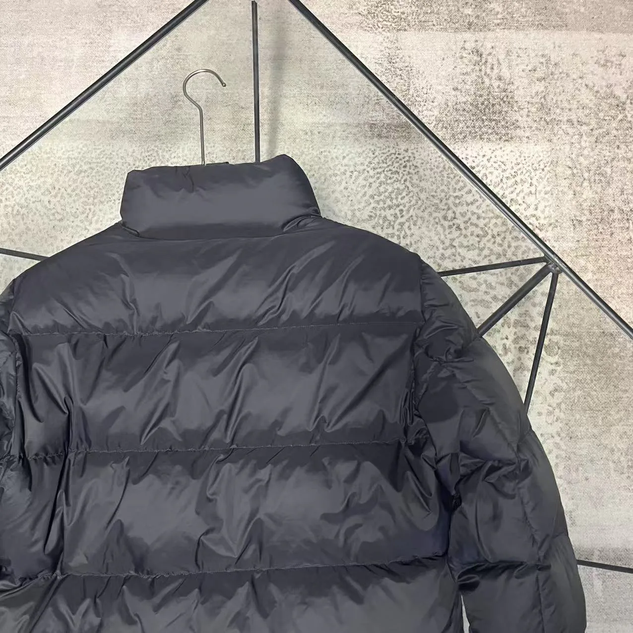 Women's Jackets And Down Jackets MONCLER 18415647