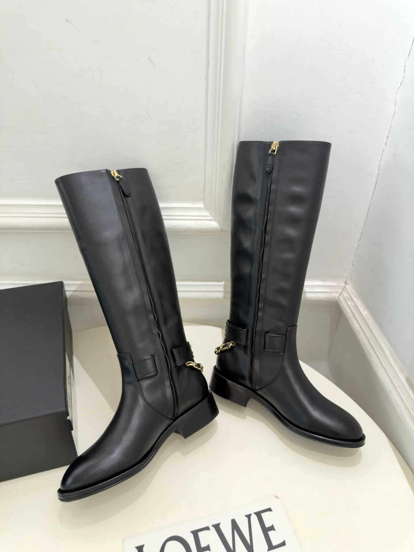 Women's Boots CHANEL 18370251