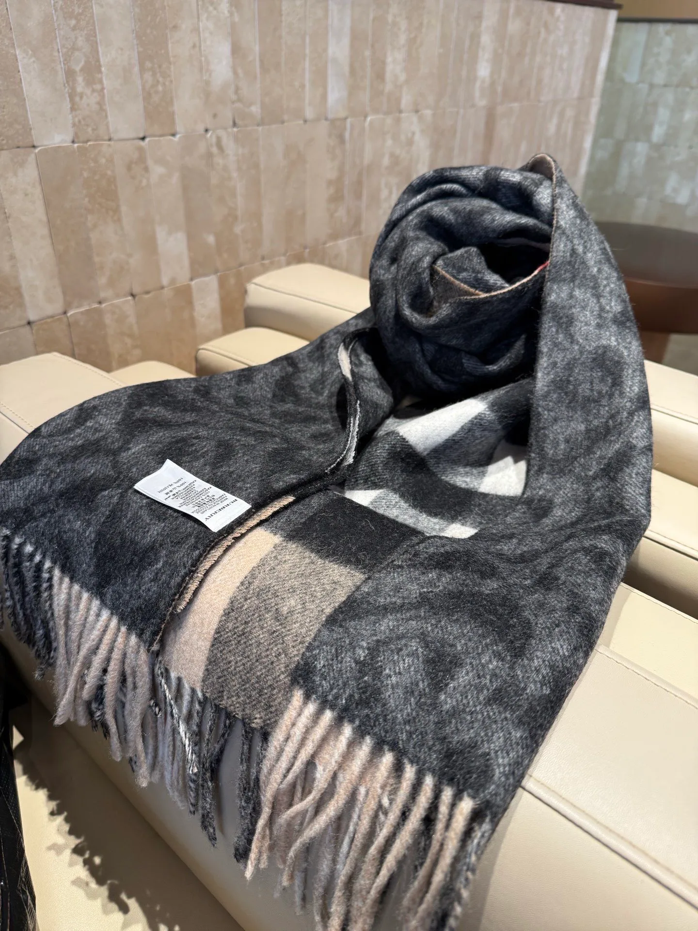 Scarves BURBERRY 18002693