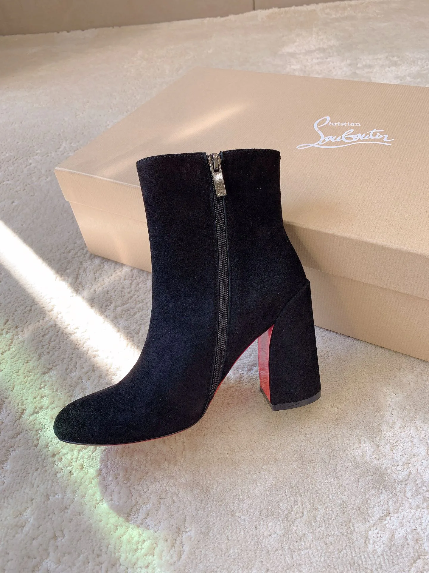 Women's Booties CHRISTIAN LOUBOUTIN 17962850
