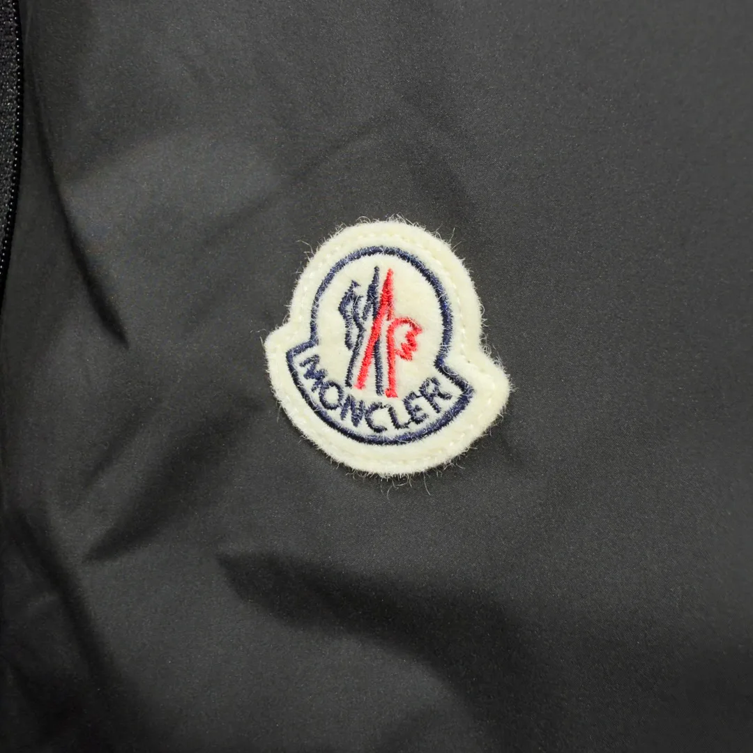 Men's Jackets And Down Jackets MONCLER 17577645