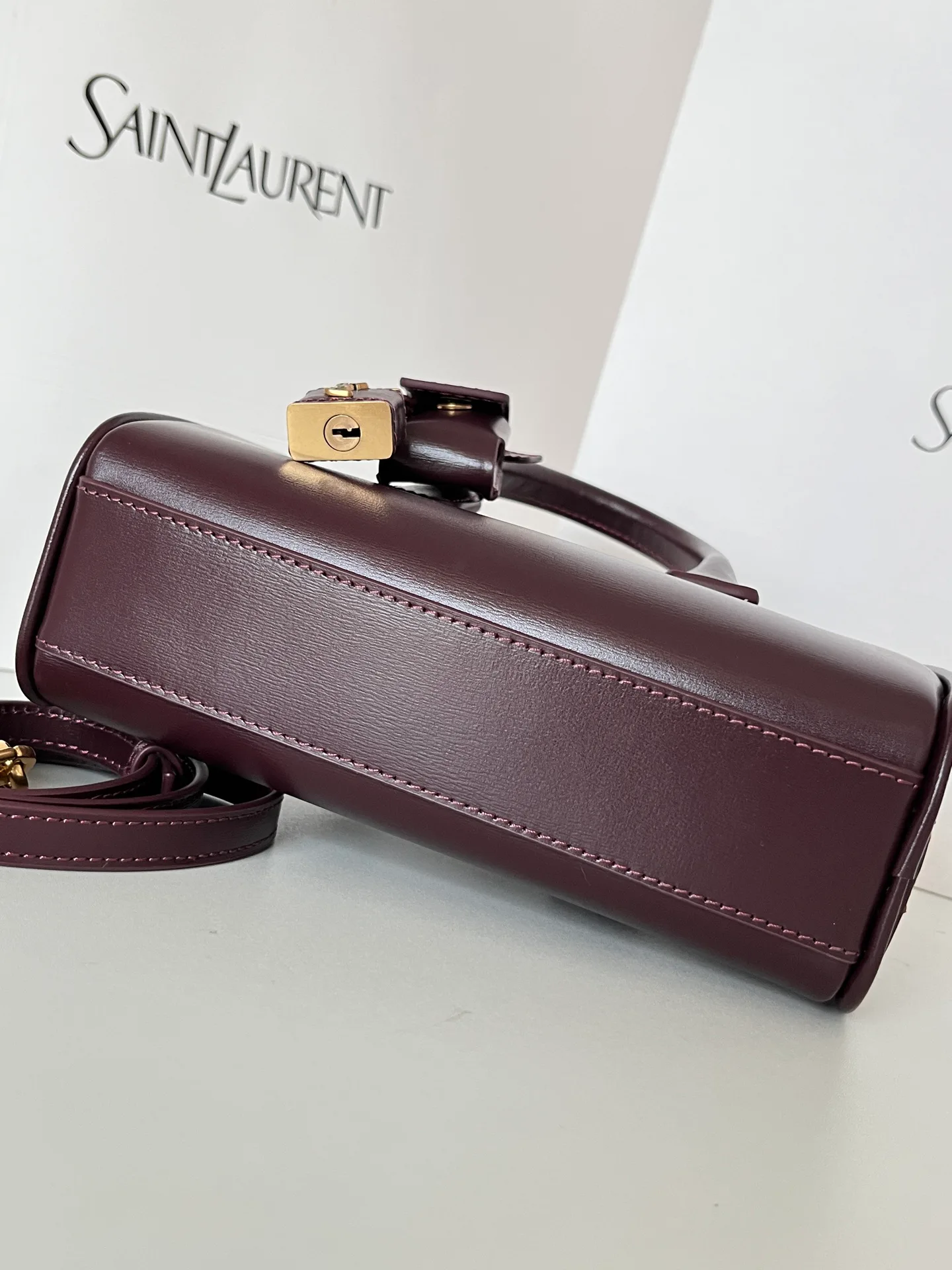 Классические Сумки Женские Saint Laurent 18610963