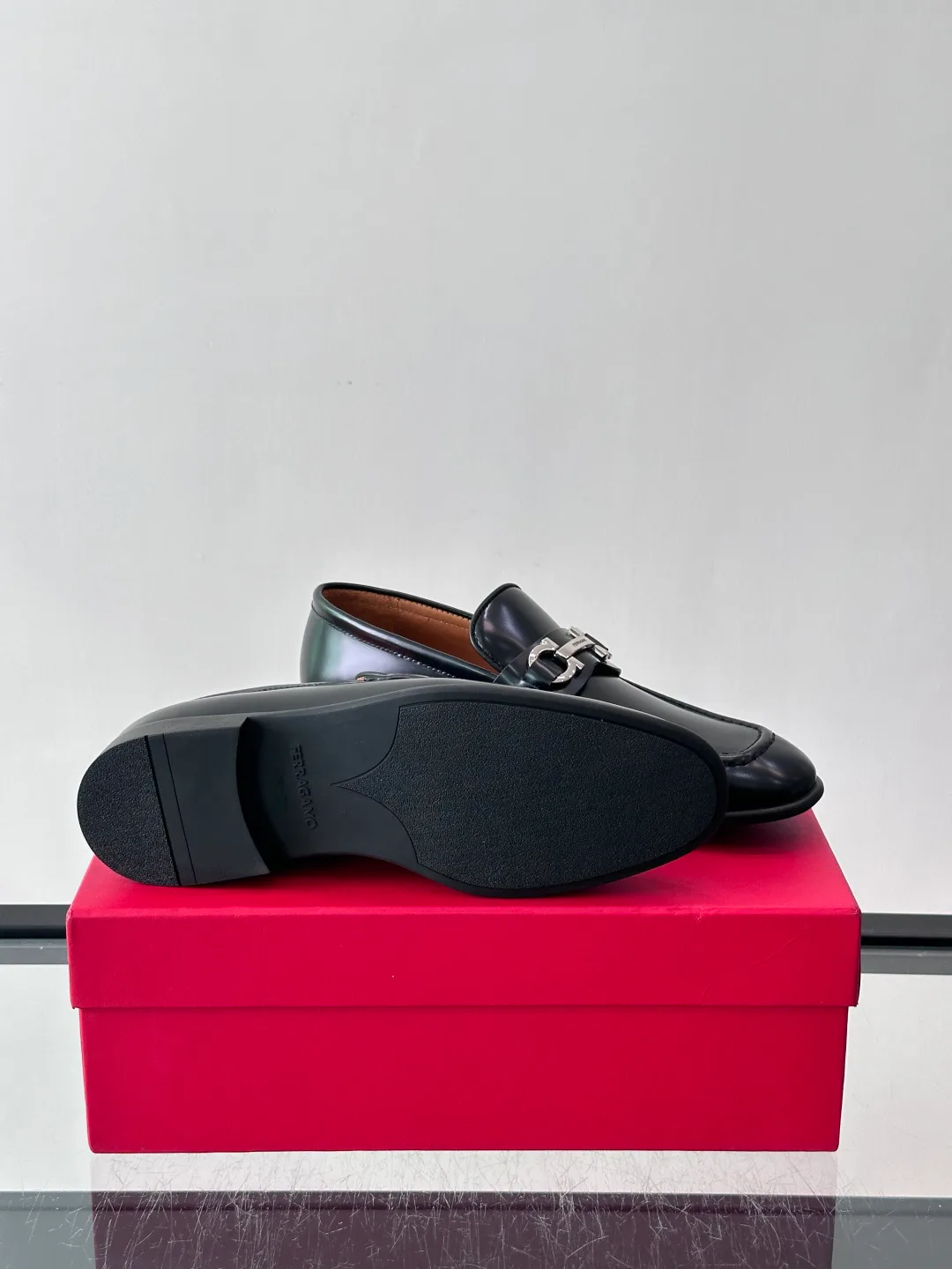 Men's Loafers And Dress Shoes SALVATORE FERRAGAMO 18079491