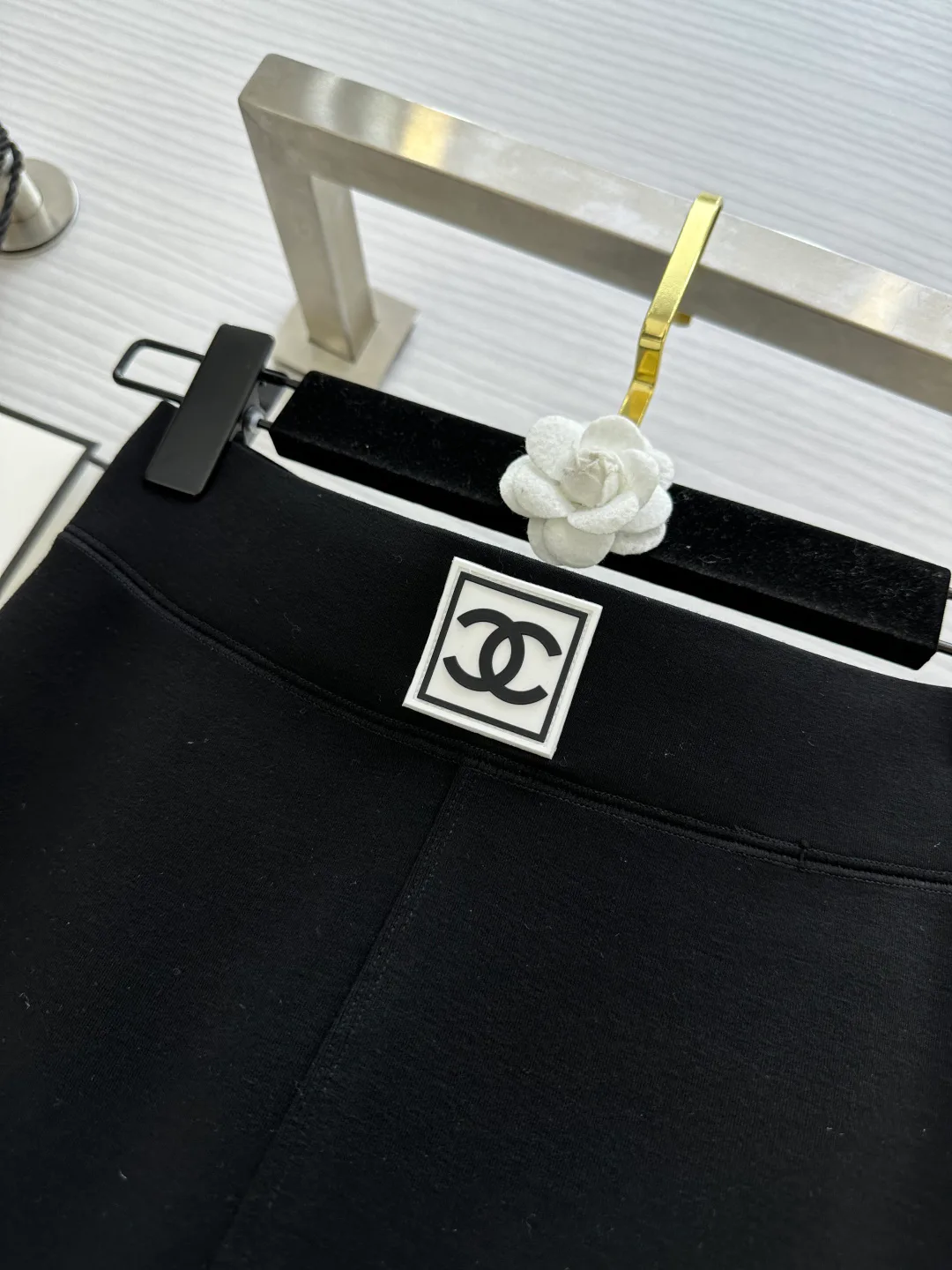 Women's Trousers CHANEL 18276664