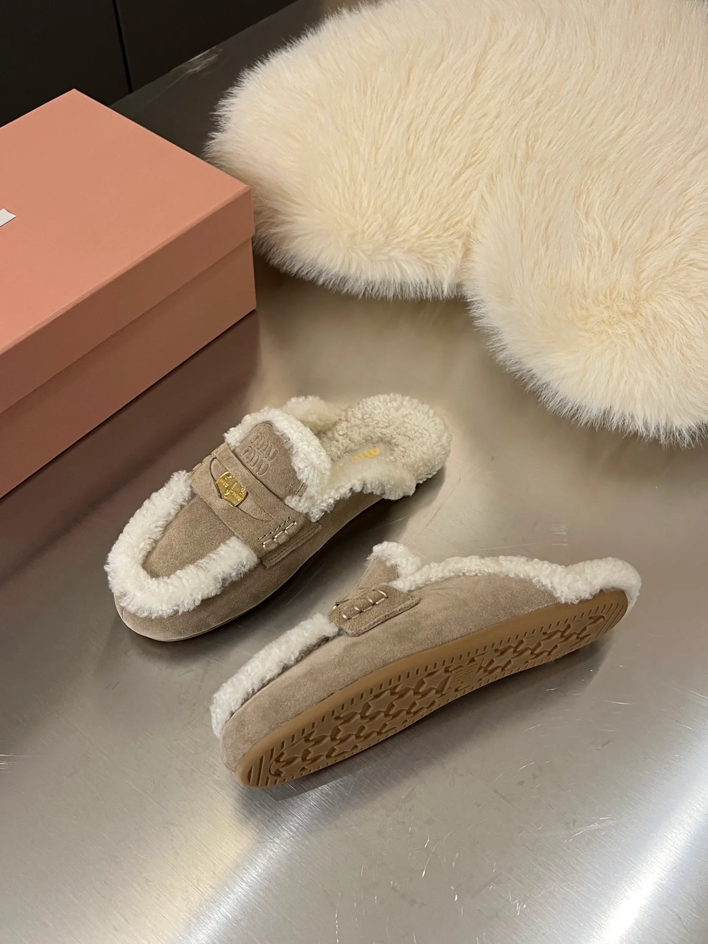 Women's Mules And Clogs MIU MIU 17948627