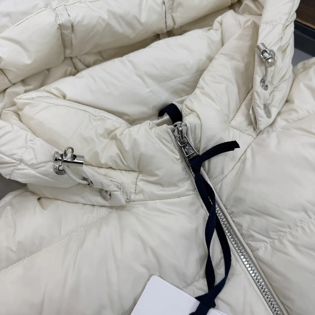 Men's Jackets And Down Jackets MONCLER 18001937