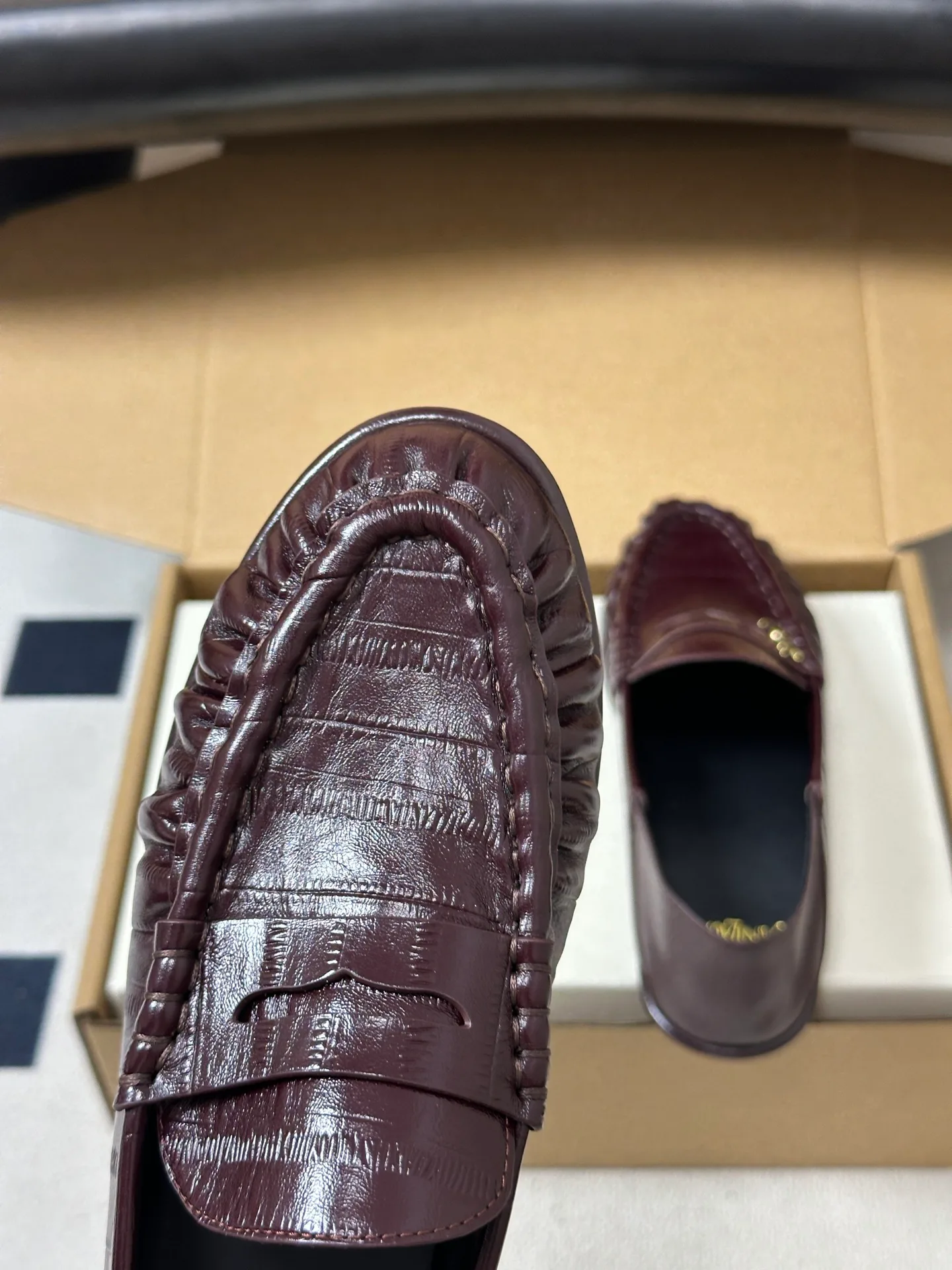 Women's Loafers And Moccasins SAINT LAURENT 18049118