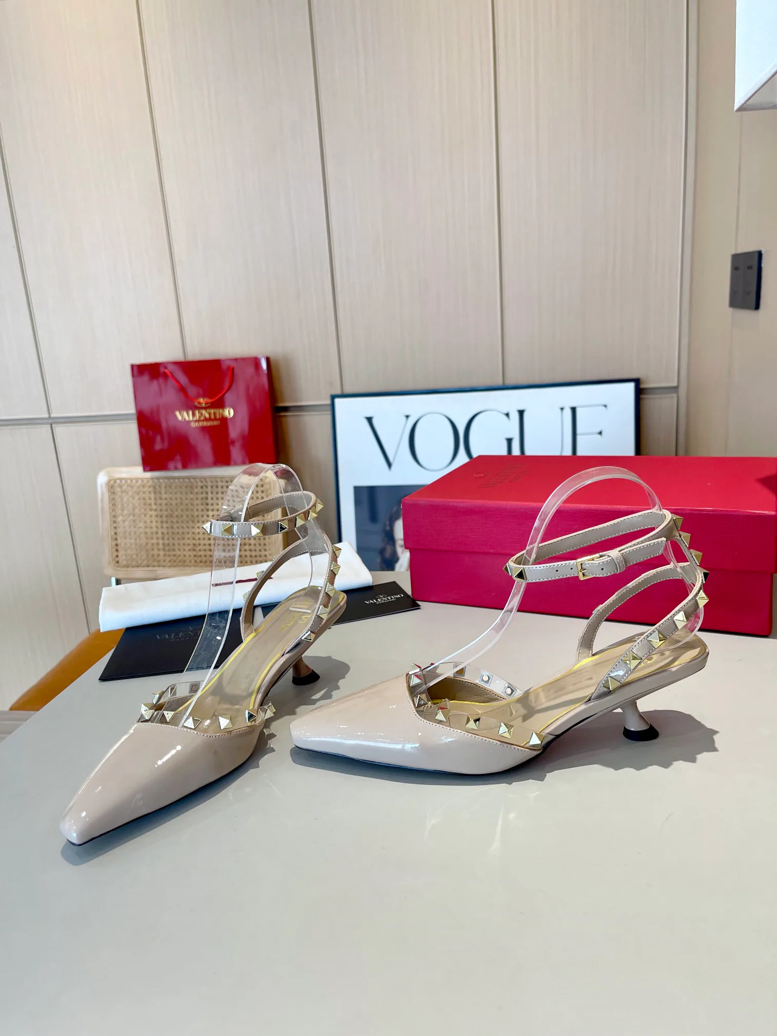 Women's Heels VALENTINO 17948497