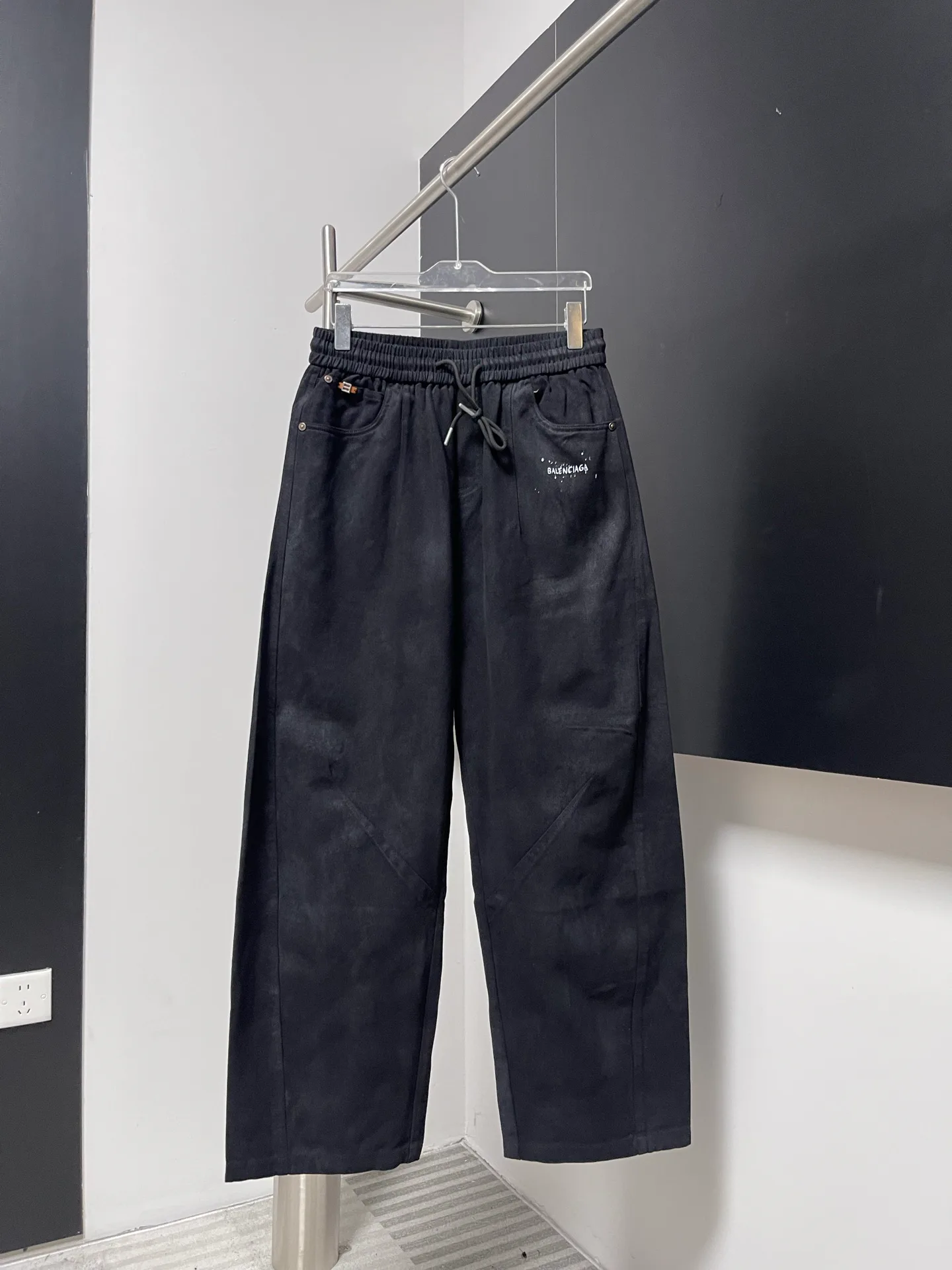 Men's Trousers BALENCIAGA 17975107