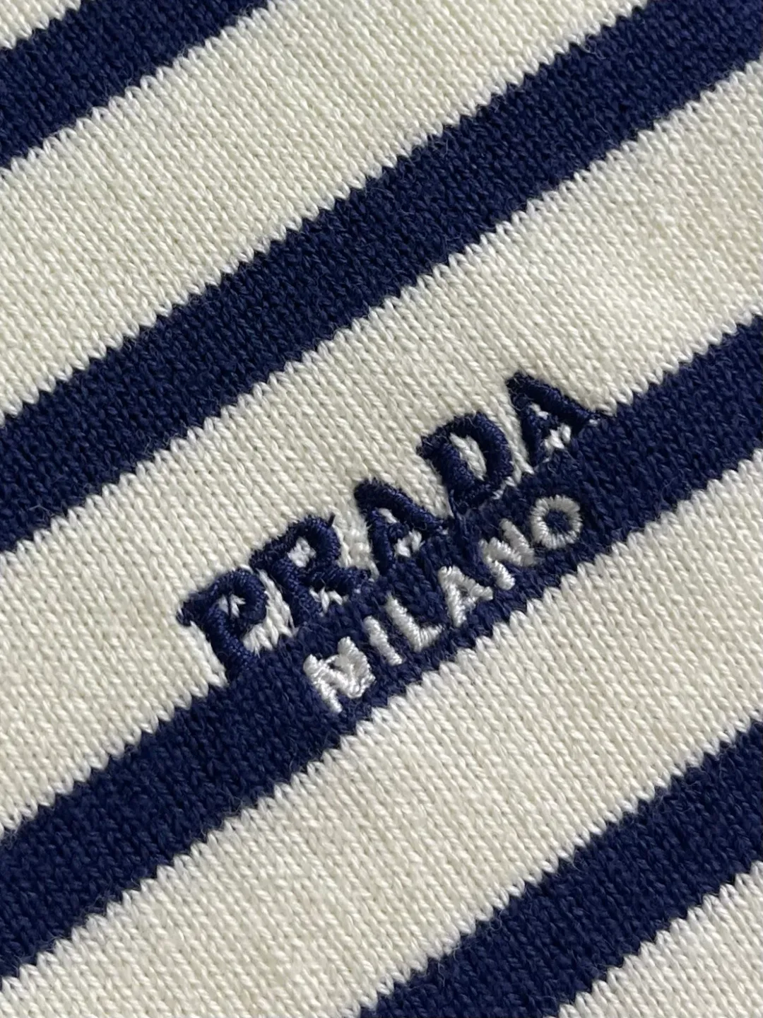 Women's T-Shirts PRADA 18191390