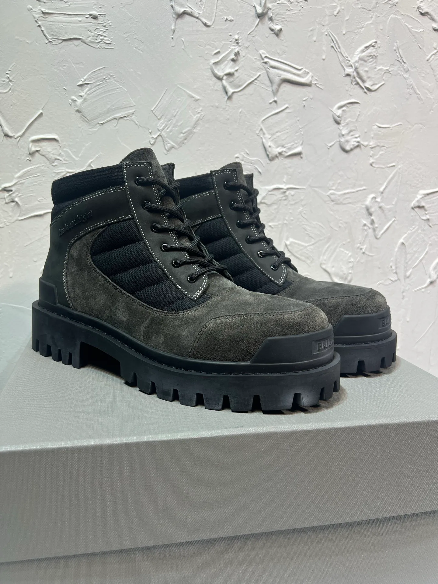 Ботинки Мужские Balenciaga 18677671