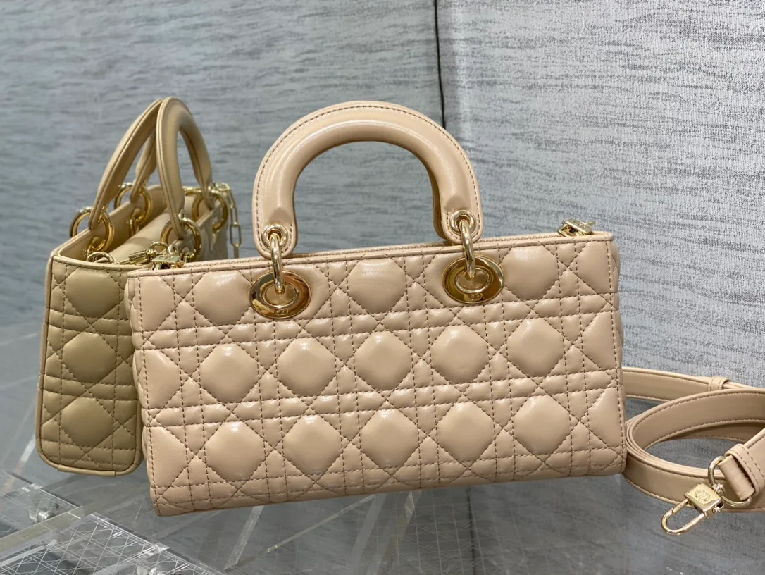 Women's Classic Handbags CHRISTIAN DIOR 17770382