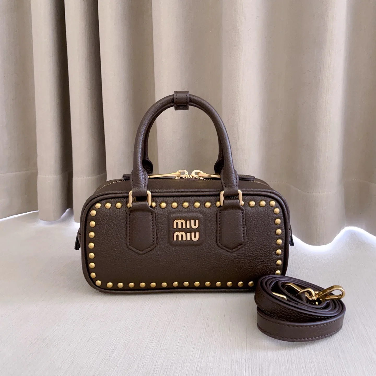 Women's Classic Handbags MIU MIU 17842270