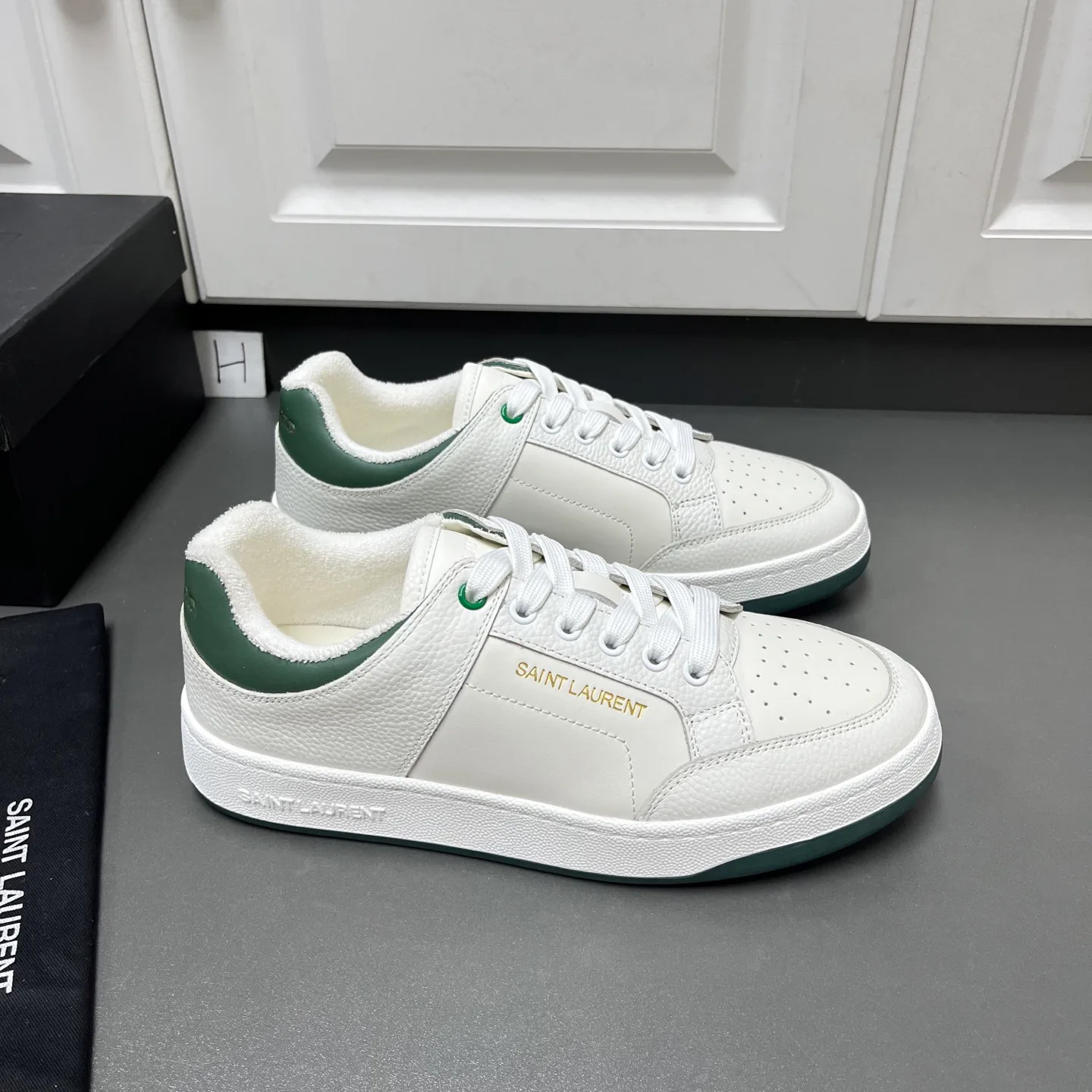 Women's Sneakers SAINT LAURENT 17636686