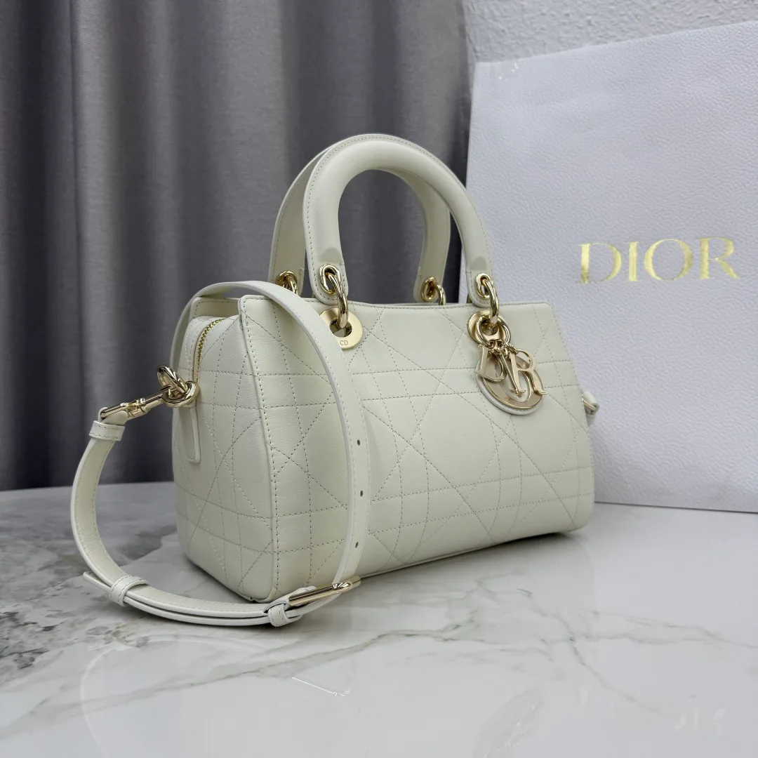 Women's Classic Handbags CHRISTIAN DIOR 18116303