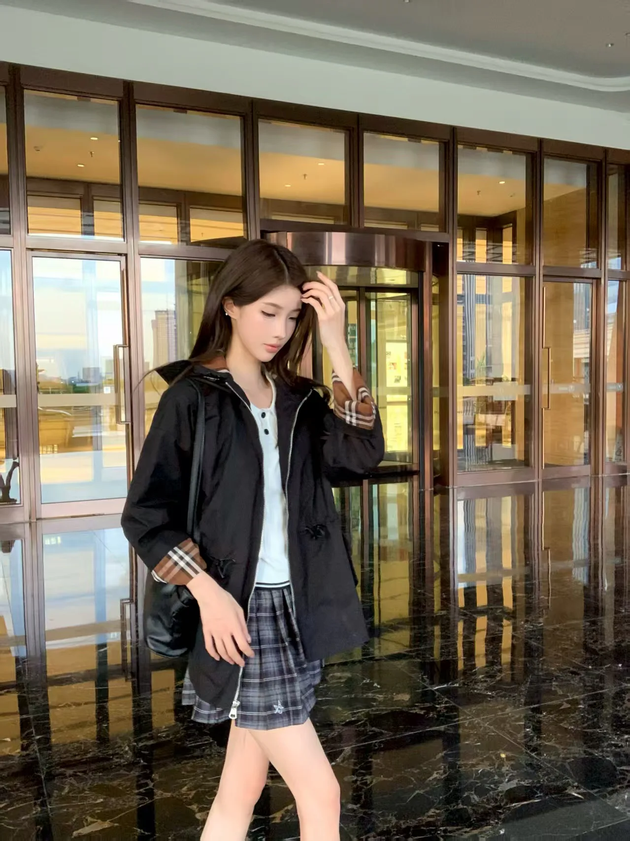 Women's Jackets And Down Jackets BURBERRY 17288094