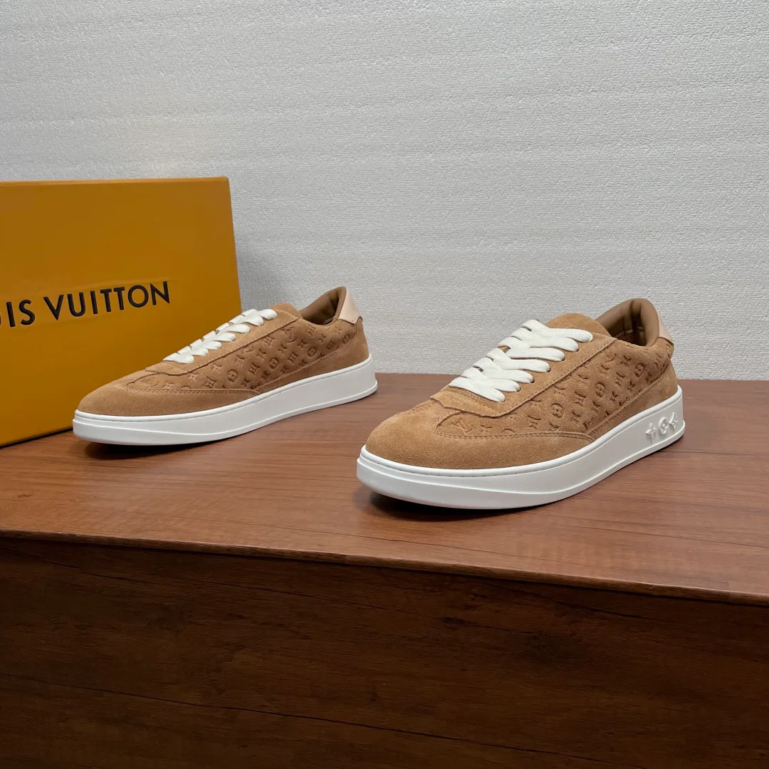 Men's Sneakers LOUIS VUITTON 17542453