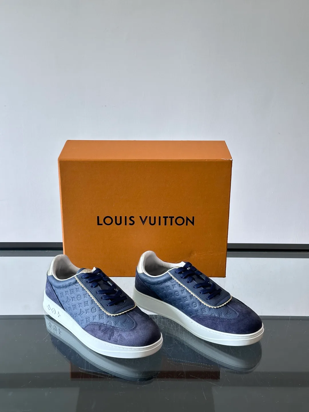 Men's Sneakers LOUIS VUITTON 17689168