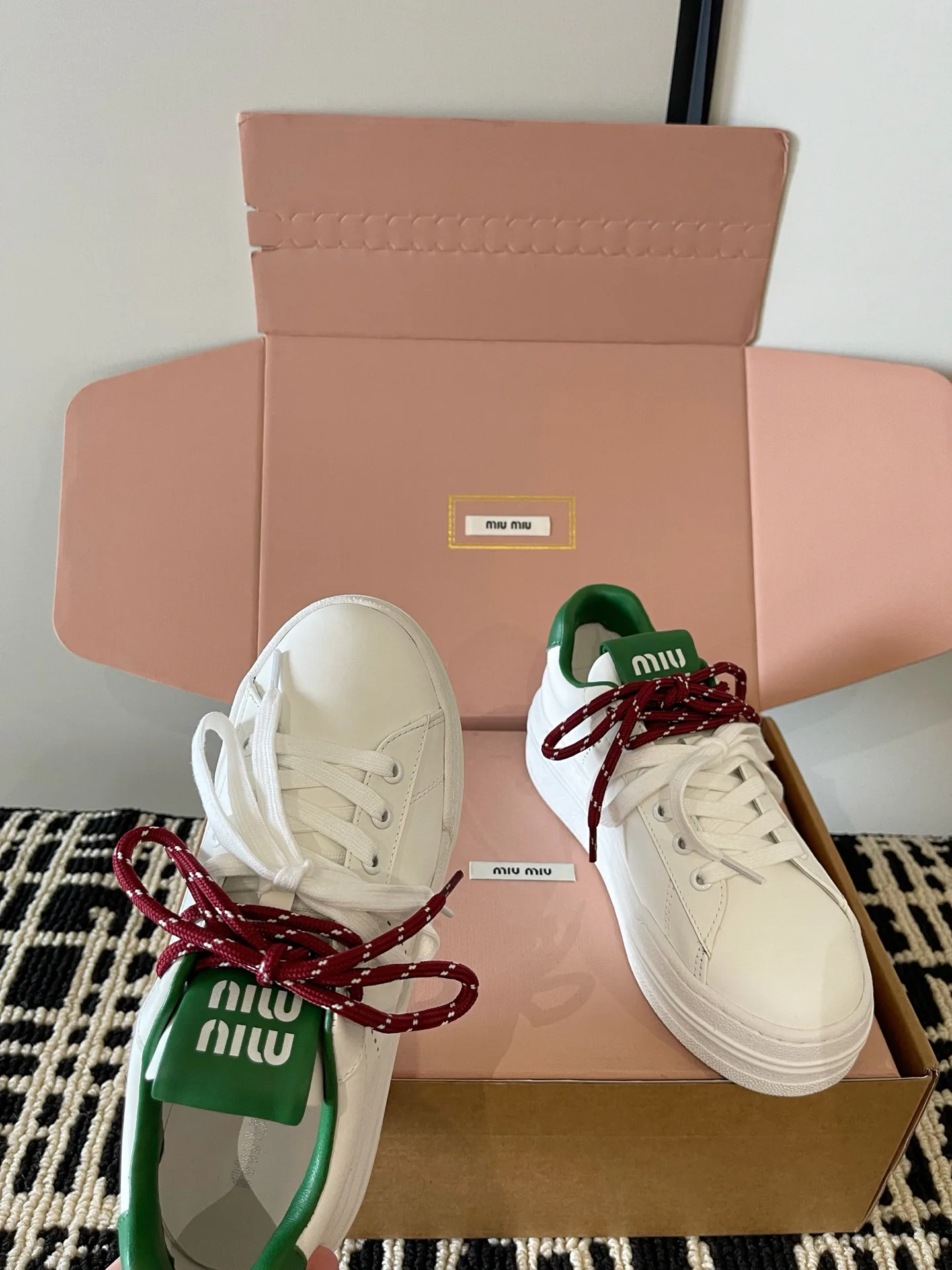 Women's Sneakers MIU MIU 18234987