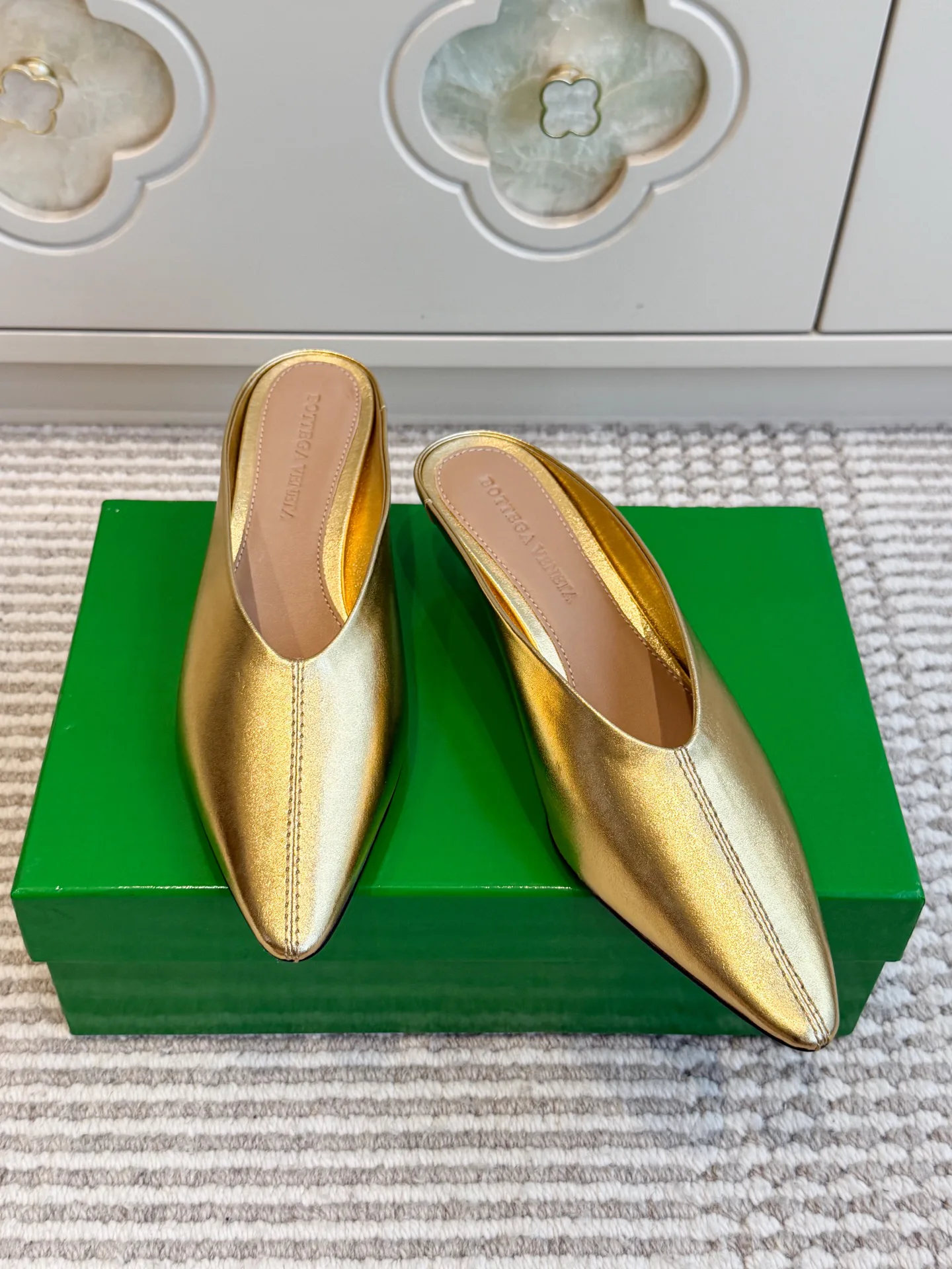 Women's Mules And Clogs BOTTEGA VENETA 18146309