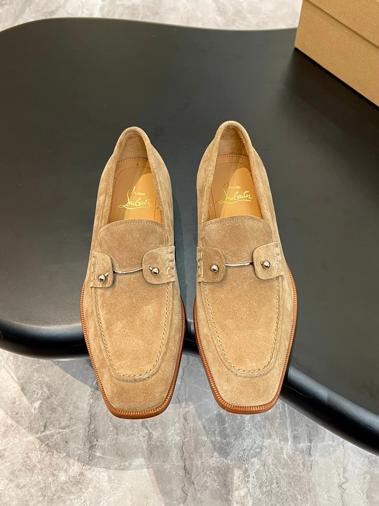 Men's Loafers And Dress Shoes CHRISTIAN LOUBOUTIN 18119147