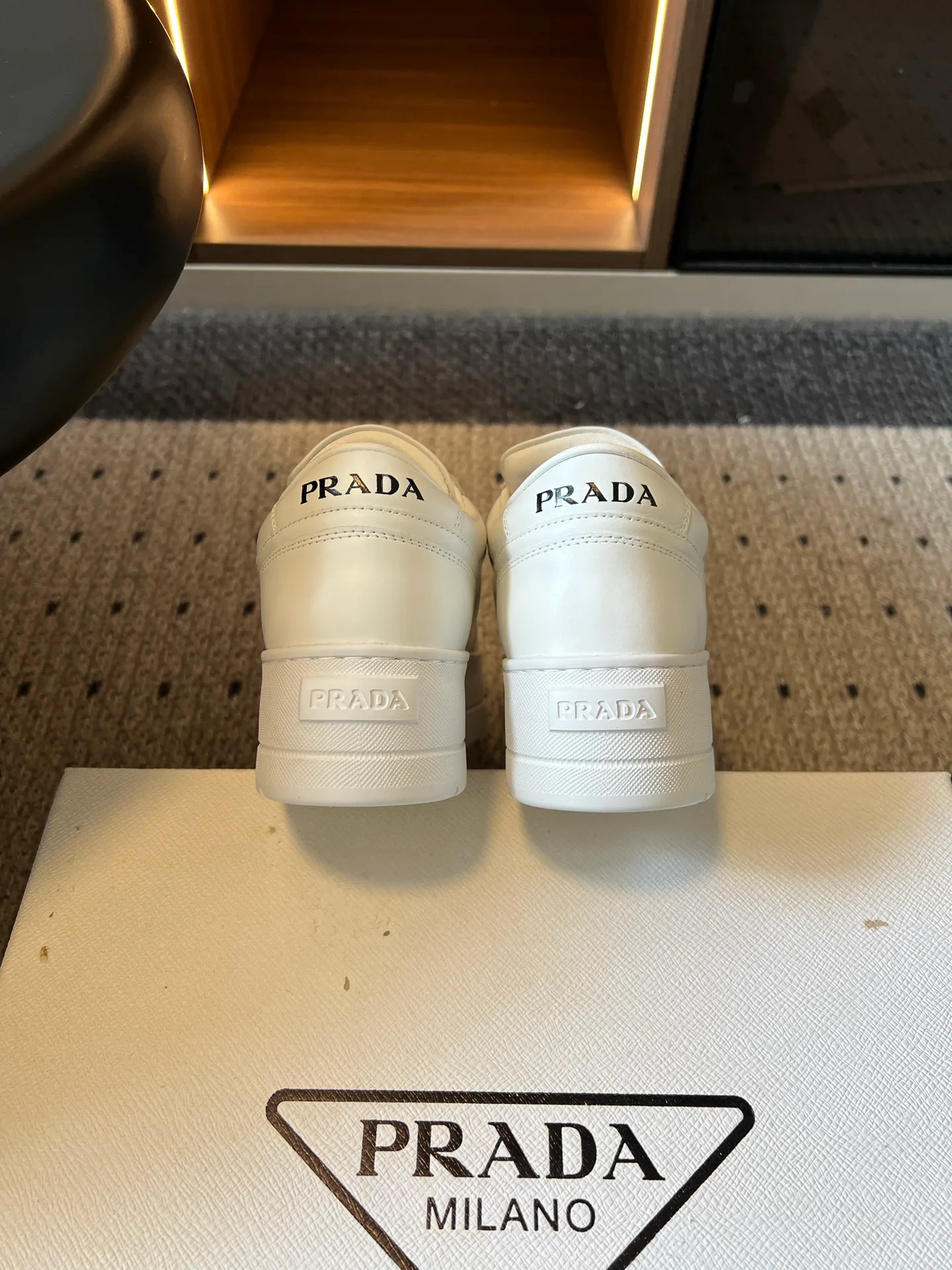 Women's Sneakers PRADA 18509472